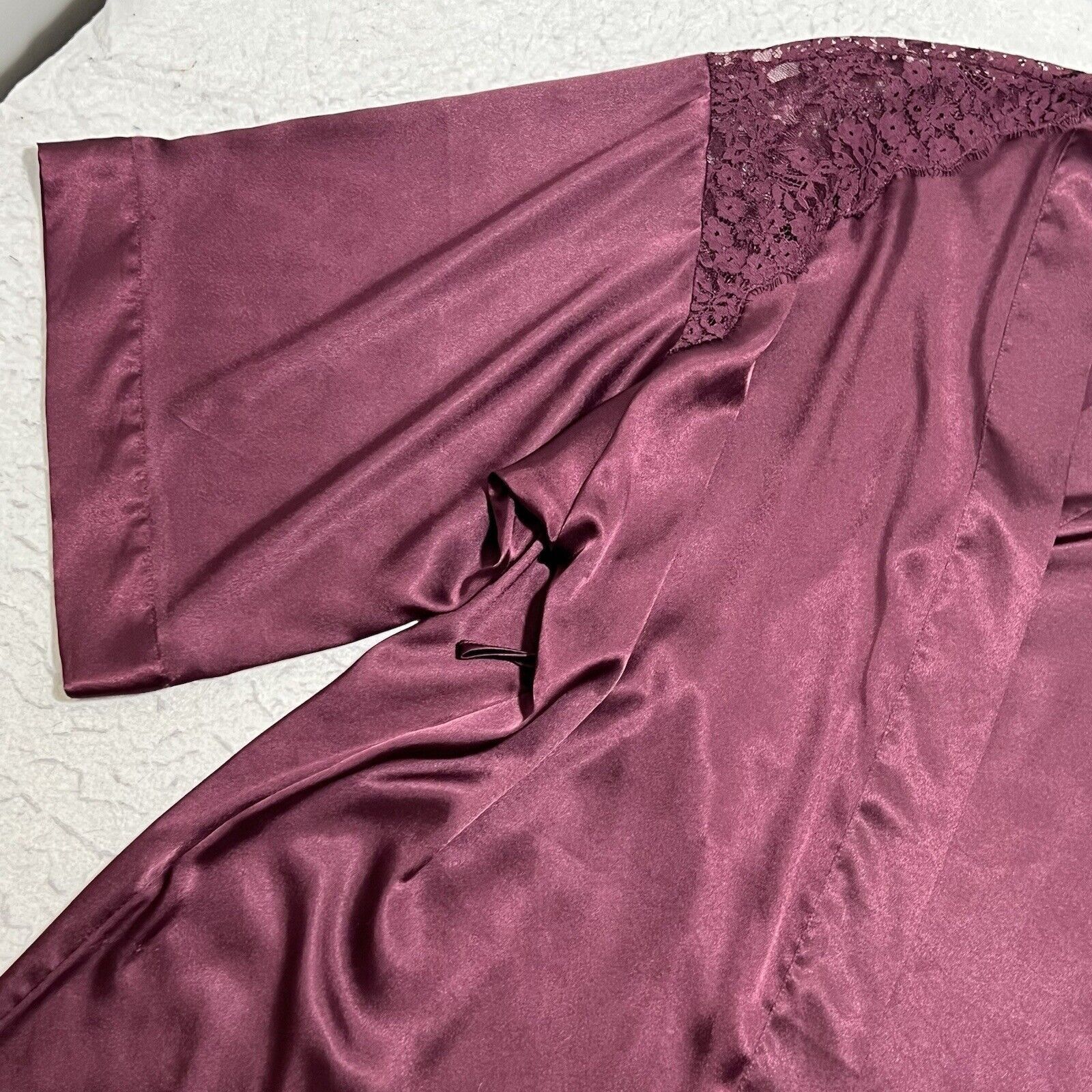 Victoria's Secret Victoria's Secret Silky Satin Sleepwear Lightweight Robe Top Size ONE SIZE - 5 Thumbnail