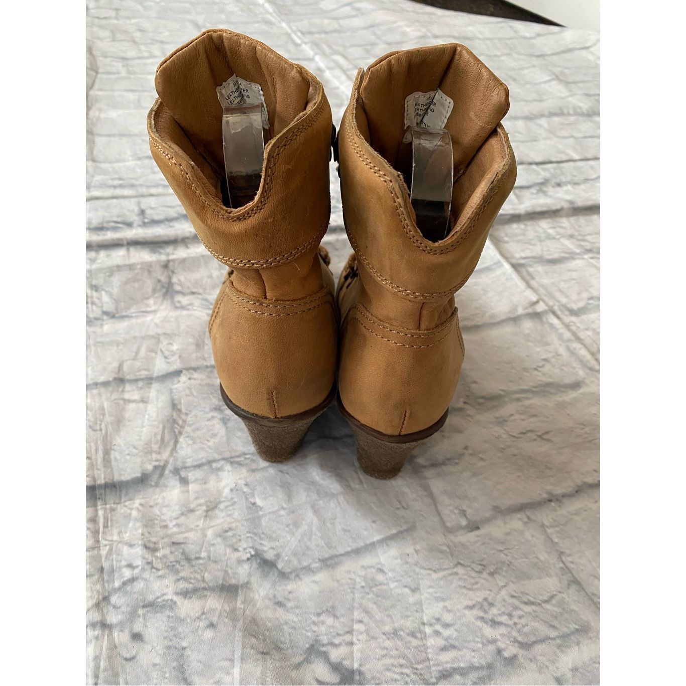 Steve Madden Steve Madden women 8 leather wedge tie up ankle bootie tan Size US 8 / IT 38 - 6 Thumbnail