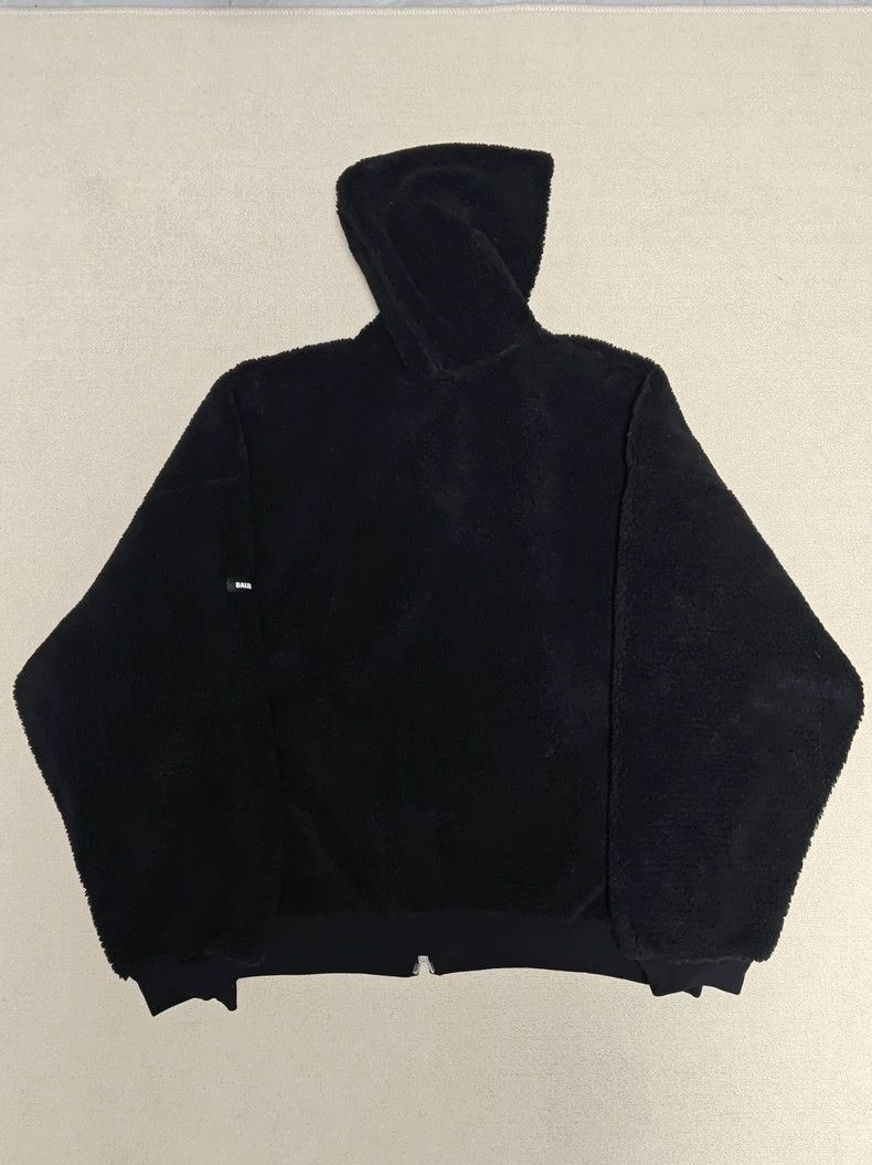 Balenciaga Balenciaga 23fw Sleeve Badge Teddy Lamb Fleece Zipper Hoodi Size US XXL / EU 58 / 5 - 3 Thumbnail