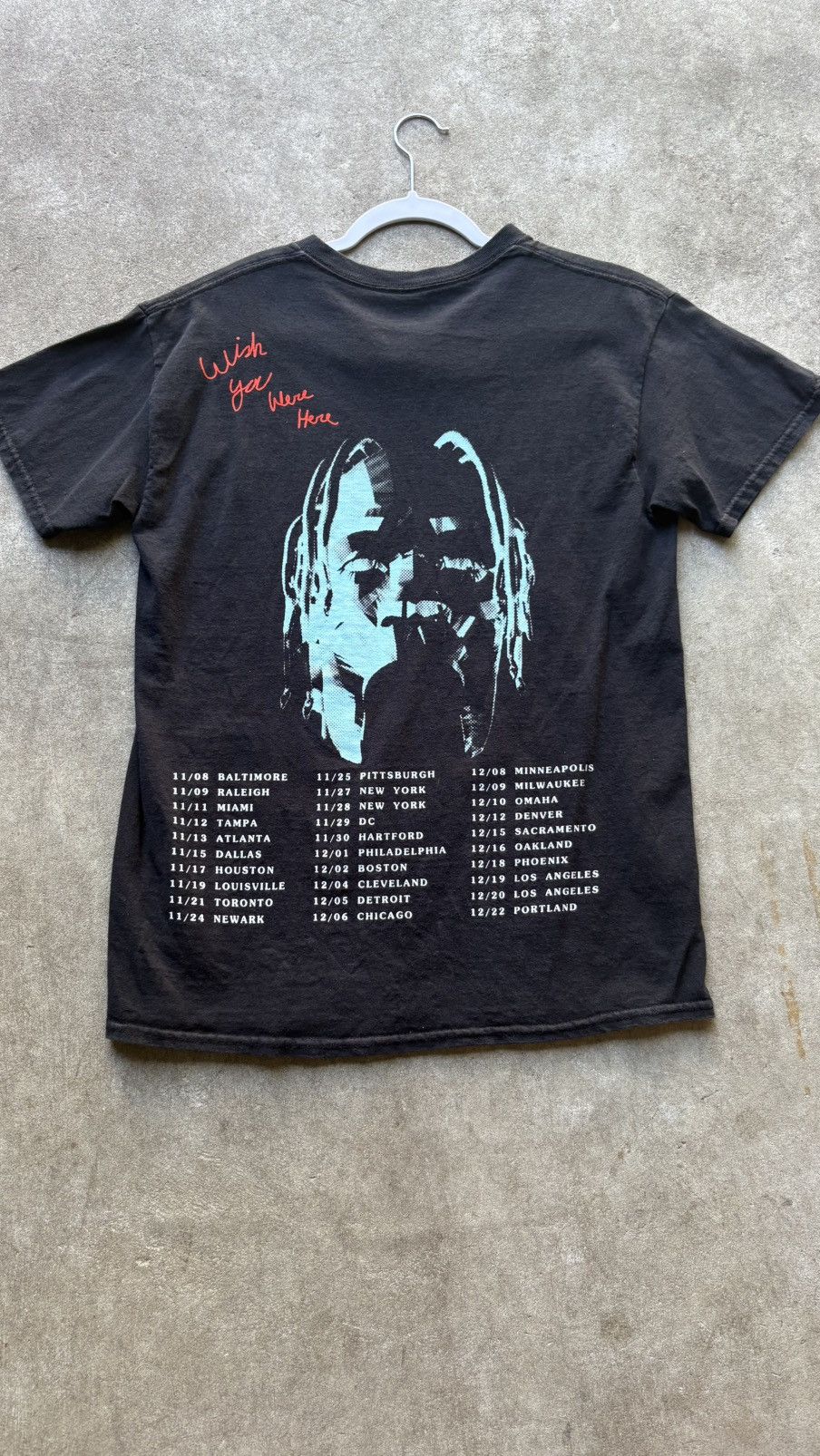 Travis Scott 🖤TRAVIS SCOTT ASTROWORLD TOUR💛 TEE Size US S / EU 44-46 / 1 - 3 Thumbnail