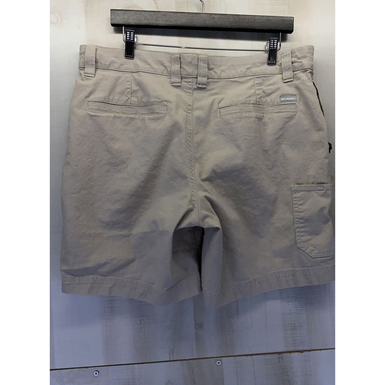 Vintage Columbia Mens Khaki Hiking Outdoor Shorts Sz 36-5590 Cargo Regular 36 Beige Men 8 in Inseam Vintage No Size US 36 / EU 52 - 6 Thumbnail