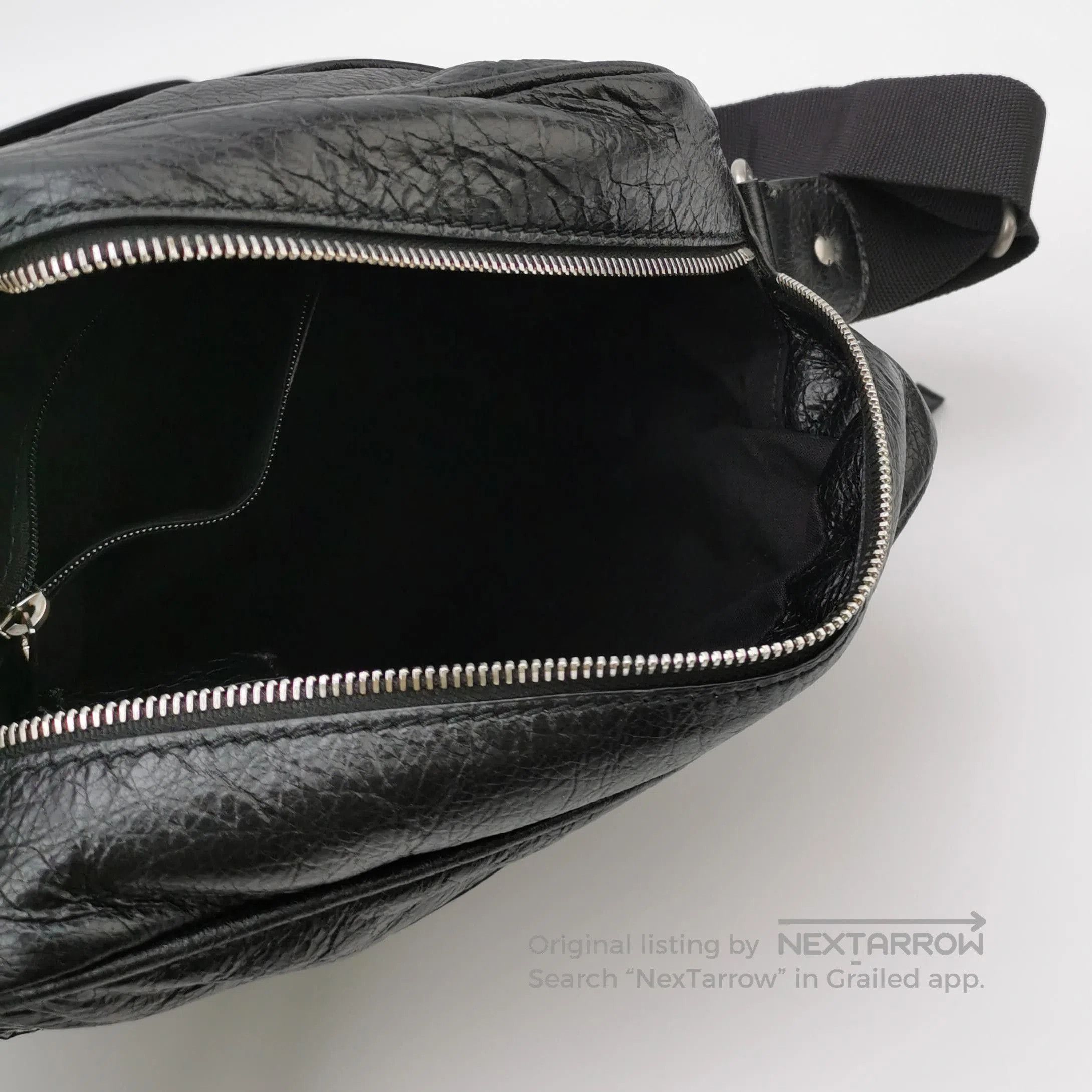 Balenciaga Balenciaga Waxed Leather Studded Crossbody Bag. Size ONE SIZE - 5 Thumbnail