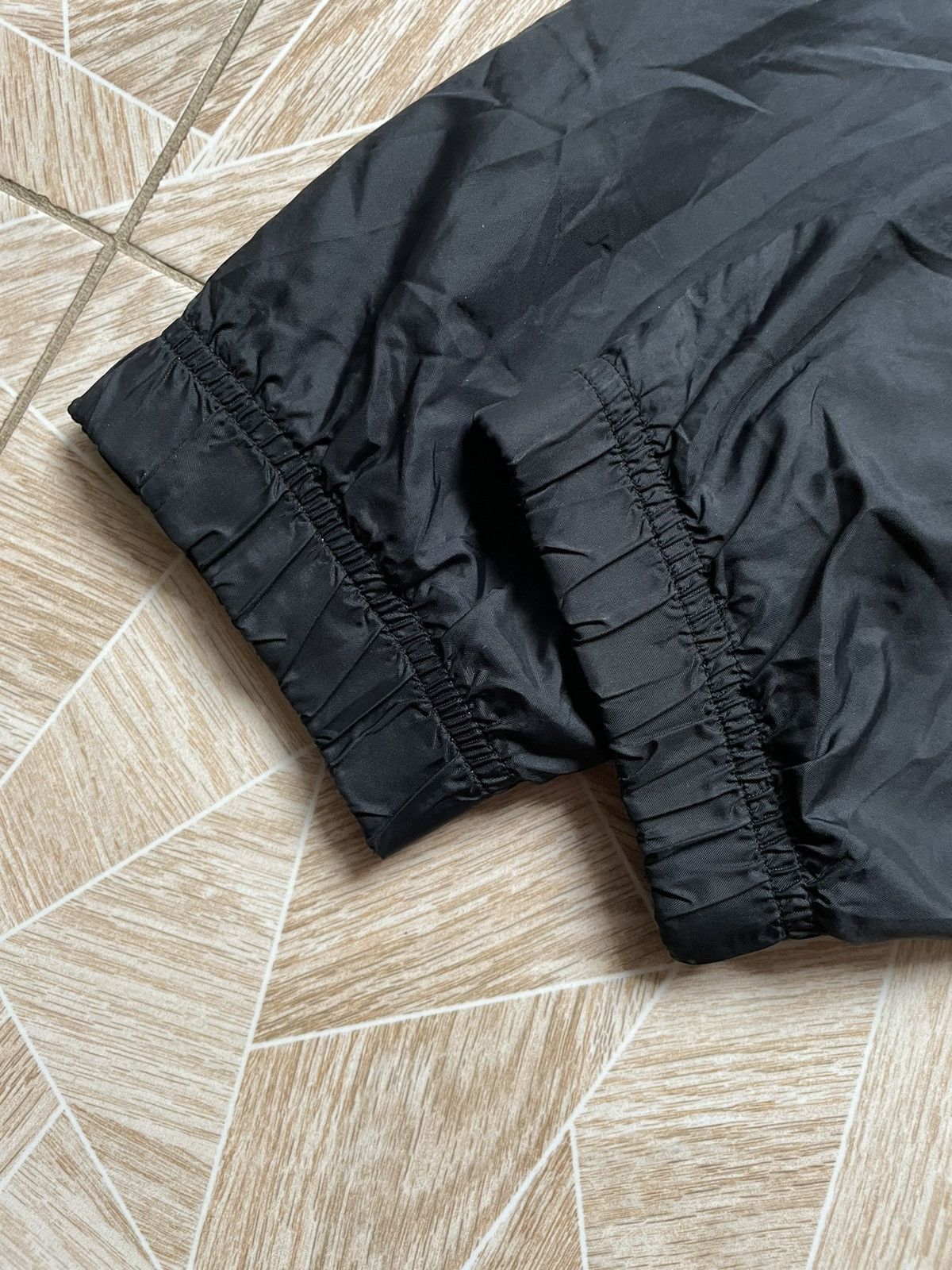 Nike × Vintage Vintage 2000s Nike Jacket Mens Windbreaker Swoosh Logo Black Size US M / EU 48-50 / 2 - 5 Thumbnail