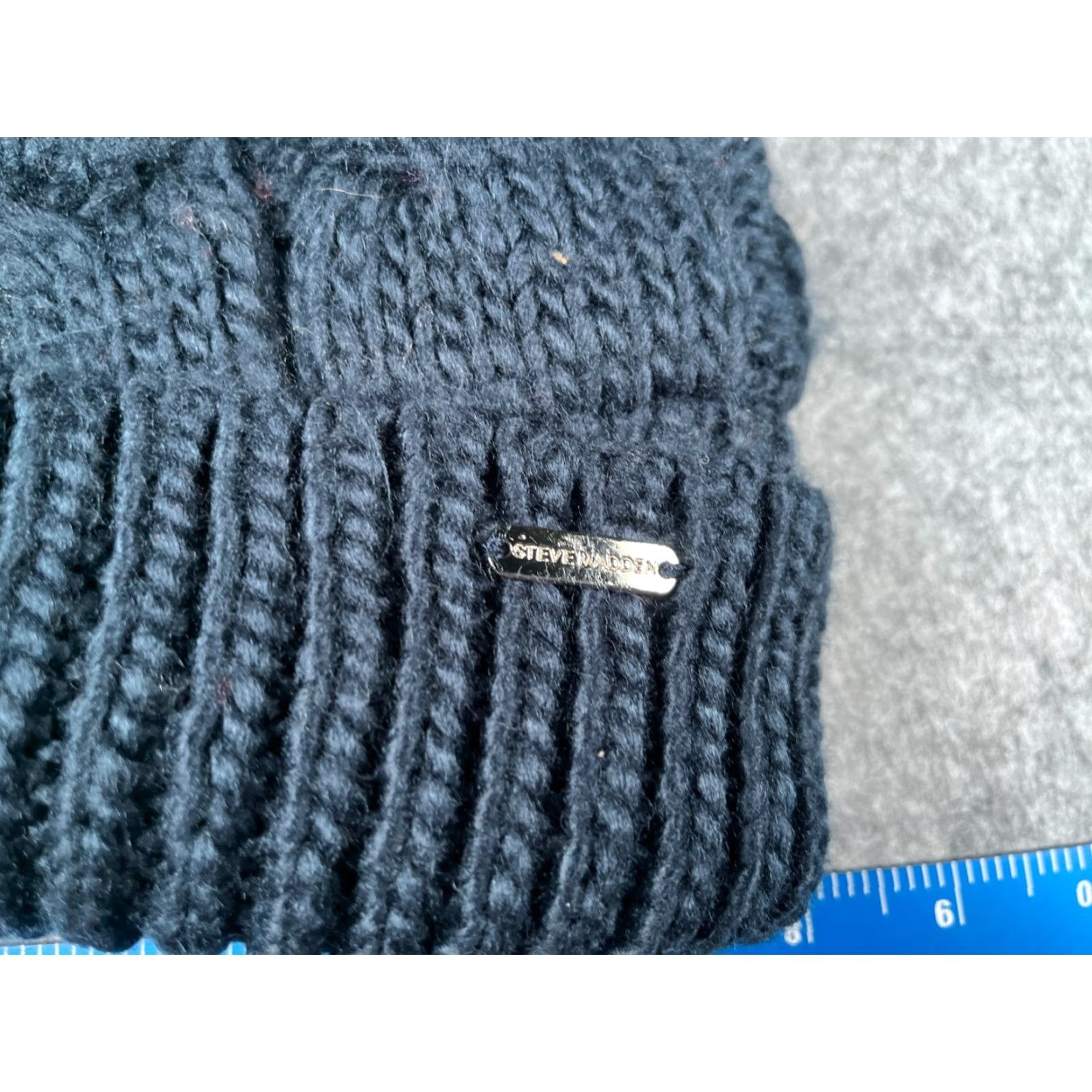 Steve Madden Steve Madden Beanie Women One Size Blue Knit Acrylic Polyester Lined Pom Ski Hat/Cap Screen Logo Accessories Clothing Size ONE SIZE - 2 Thumbnail
