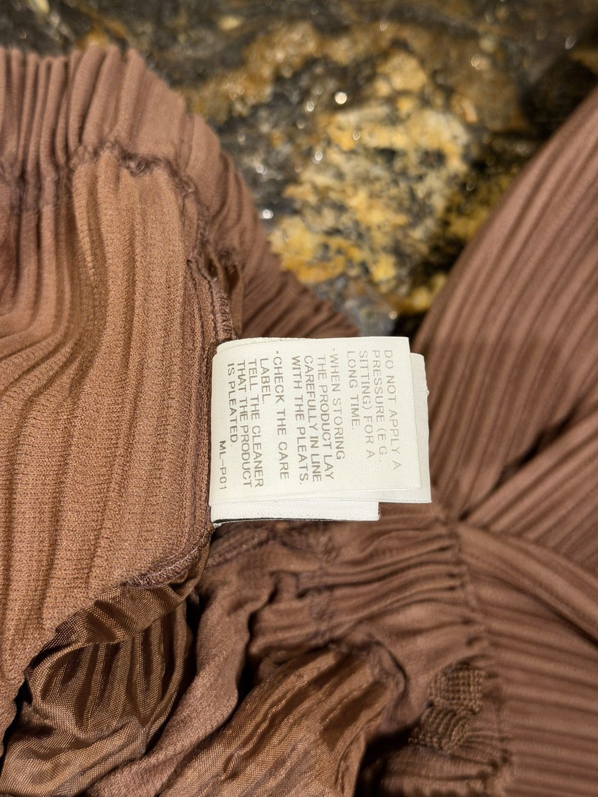 Homme Plisse Issey Miyake Homme Plisse Issey Miyake Pleated Brown Trouser Pants Size US 34 / EU 50 - 11 Thumbnail