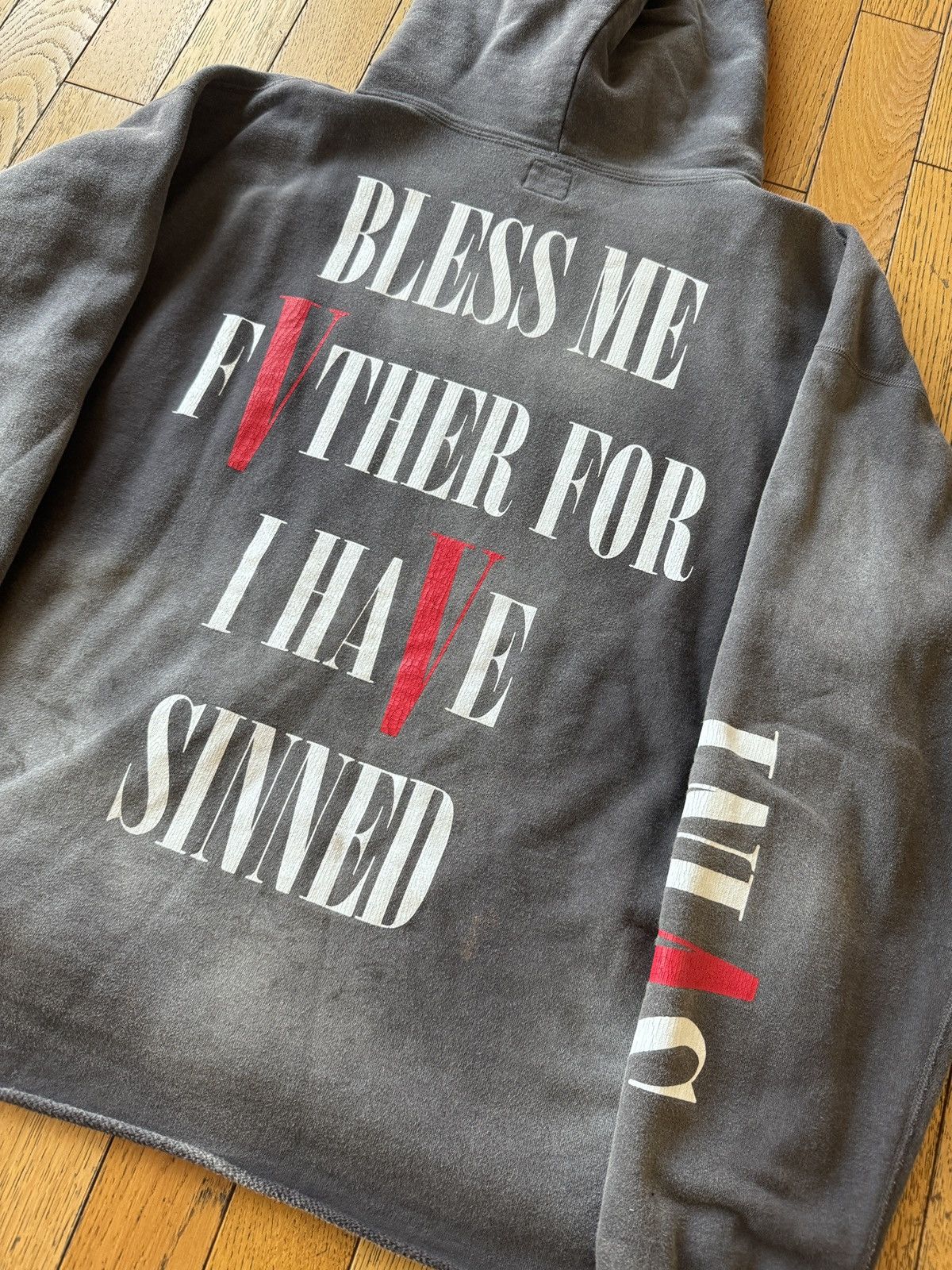 Japanese Brand *RARE* SAINT MXXXXXX MICHAEL VLONE JESUS HOODIE DISTRESSED Size US XL / EU 56 / 4 - 7 Thumbnail