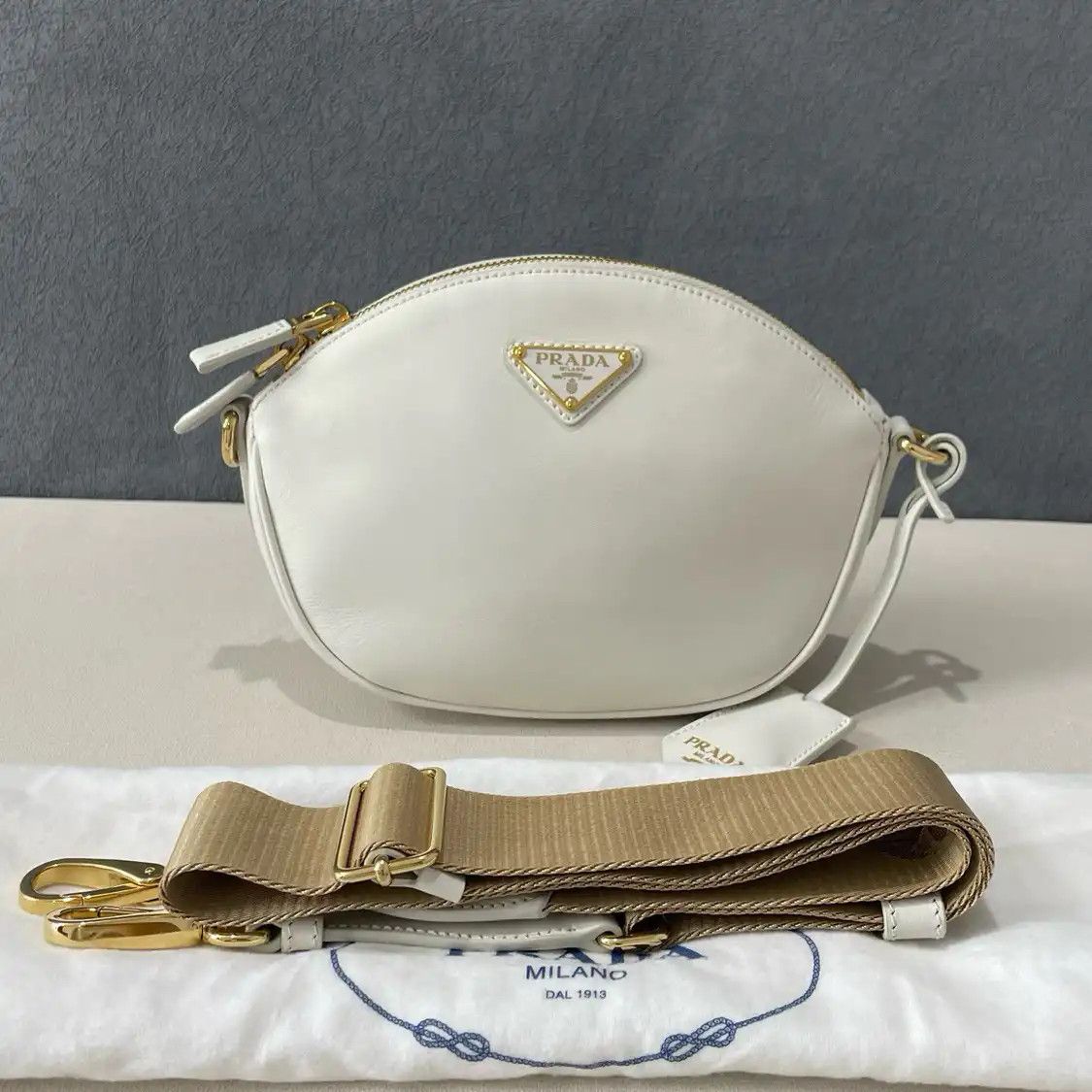 Prada PRADA Odette white cowhide leather logo cross pattern crossbody bag detachable s Size ONE SIZE - 1 Thumbnail