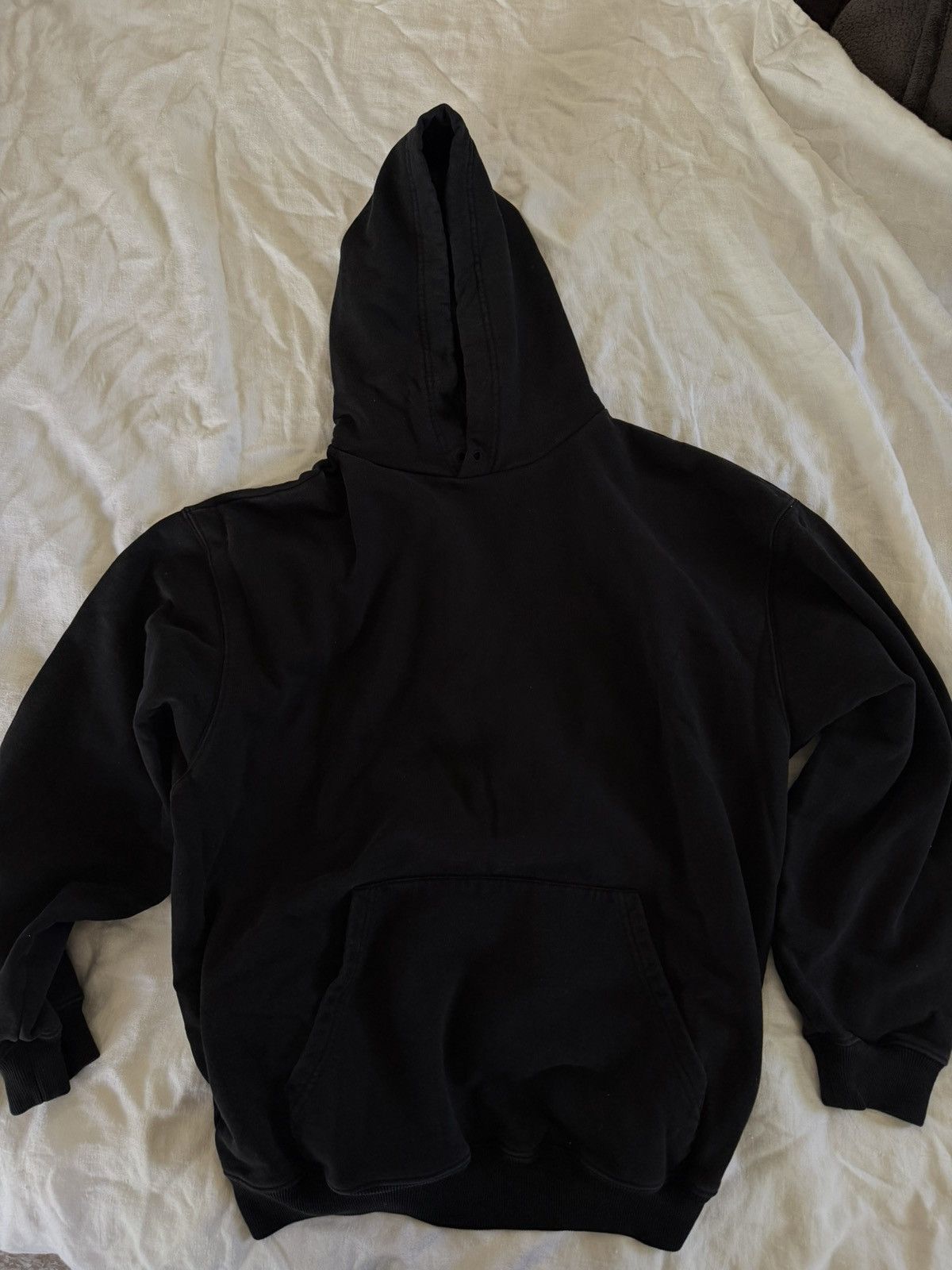 Balenciaga Balenciaga classic middle back logo hoodie Size US S / EU 44-46 / 1 - 7 Thumbnail