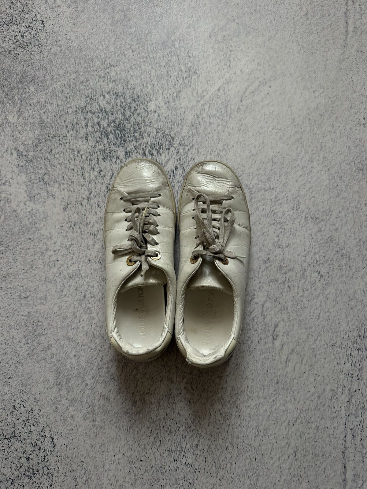 Louis Vuitton Louis Vuitton Women’s Front Row Sneaker White EU 36 Size US 6 / IT 36 - 7 Thumbnail