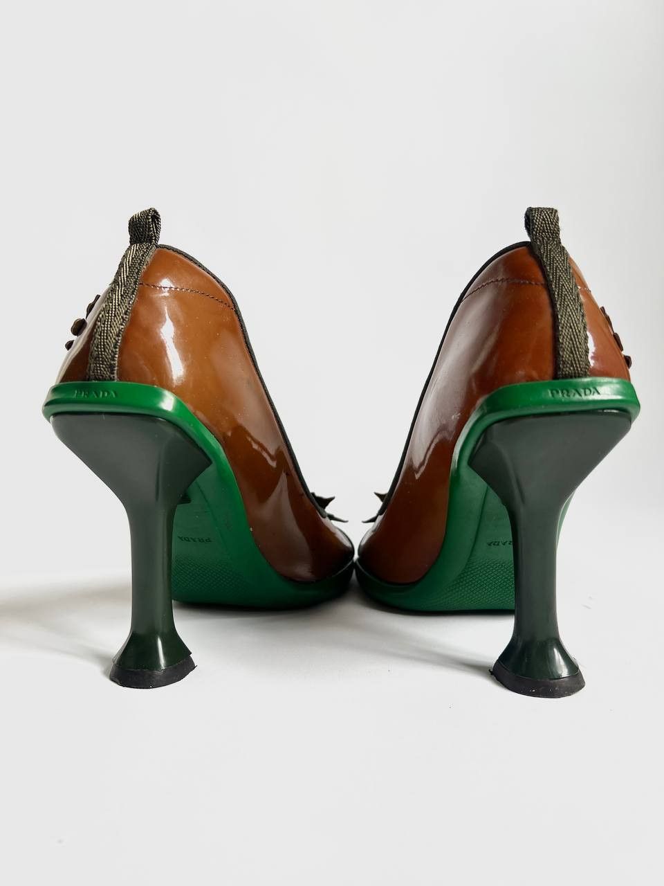Prada Prada FW99 Patent Leather Leaf Heels Size US 6.5 / IT 36.5 - 2 Thumbnail