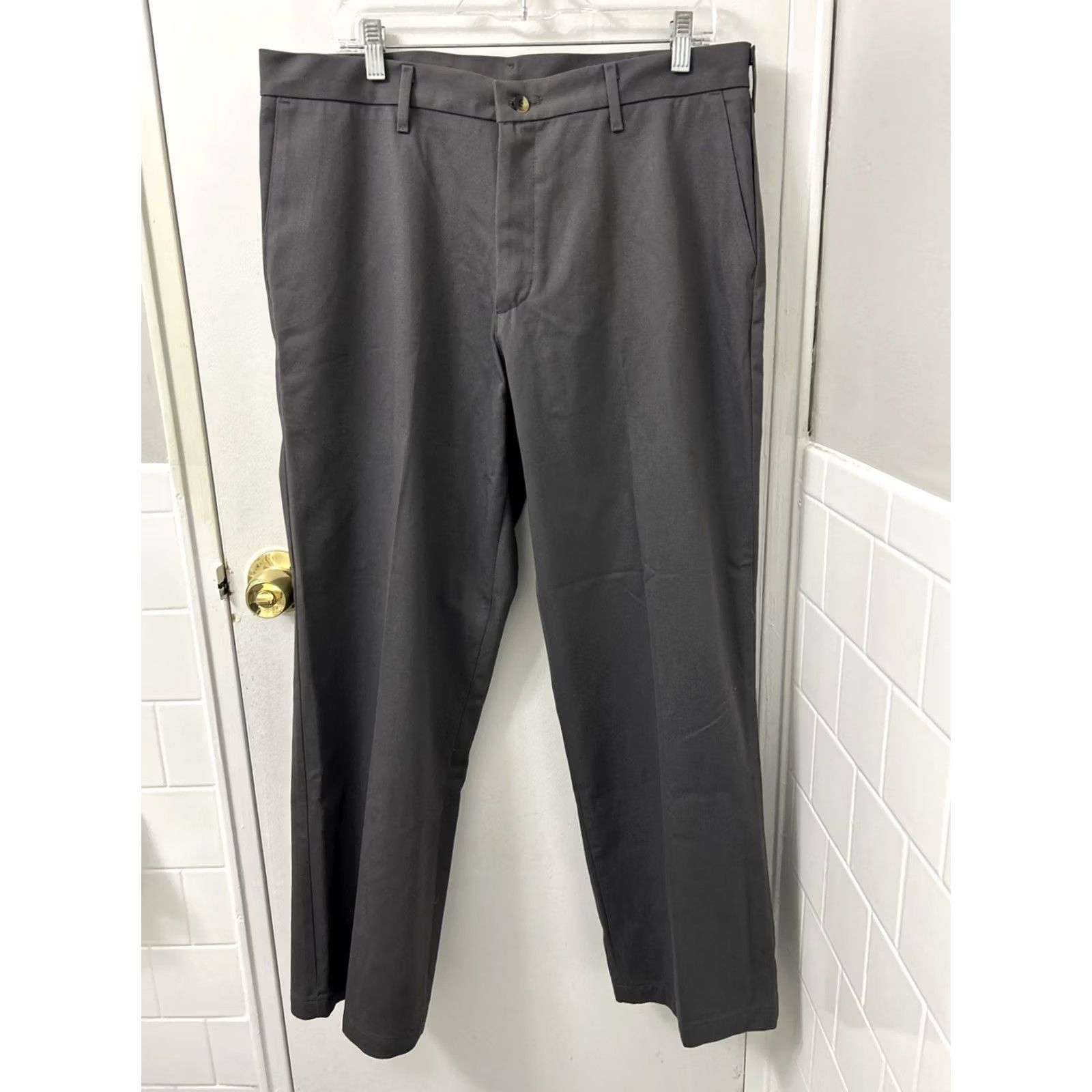 Wrangler Wrangler Ultimate Khaki Pants Mens 36x30 Gray Classic Flat Front Zip Button Casual Workwear Size US 36 / EU 52 - 7 Thumbnail