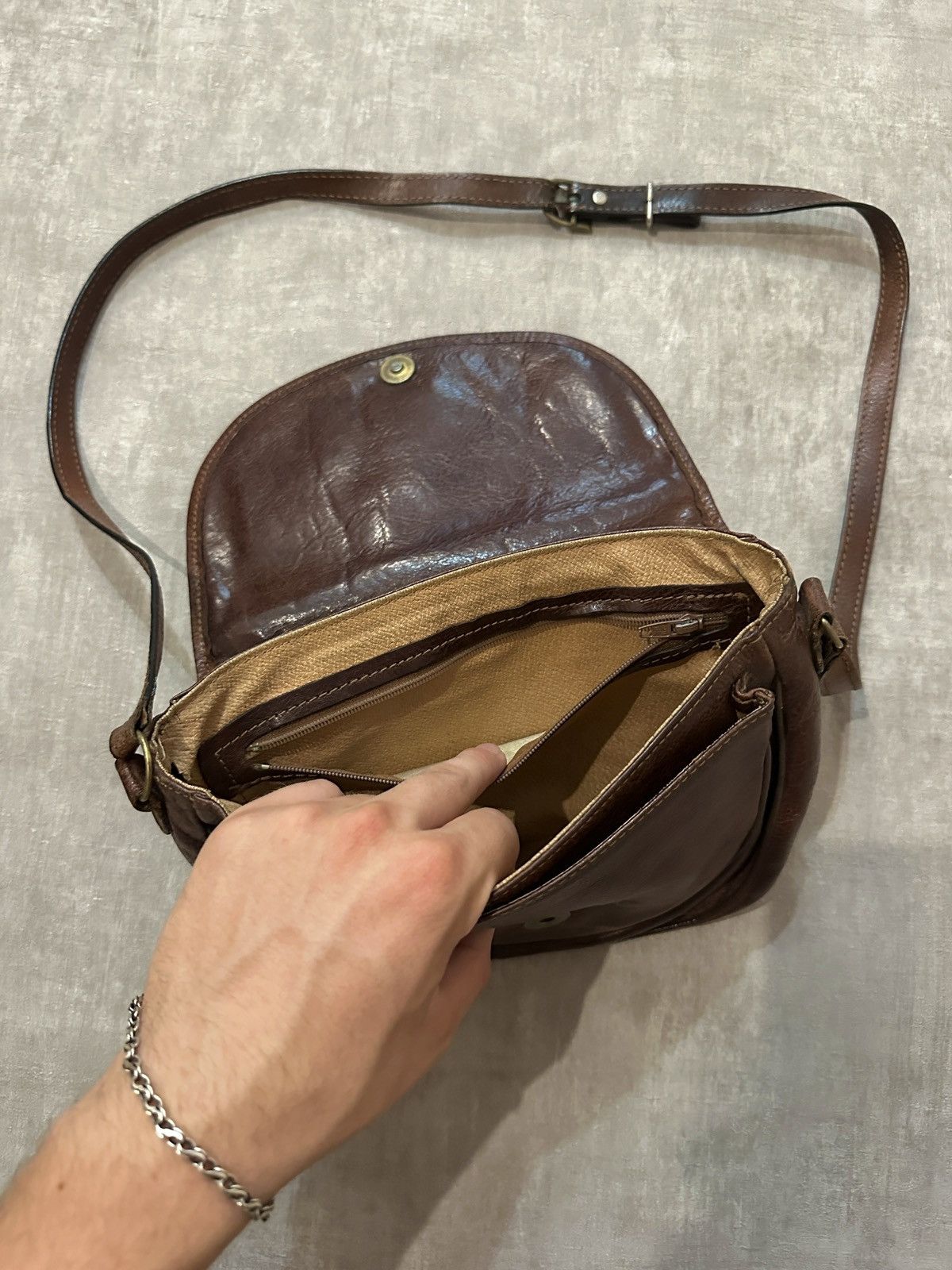 Vintage Vintage Leather Messenger Distressed Brown Handmade Bag Size ONE SIZE - 5 Thumbnail