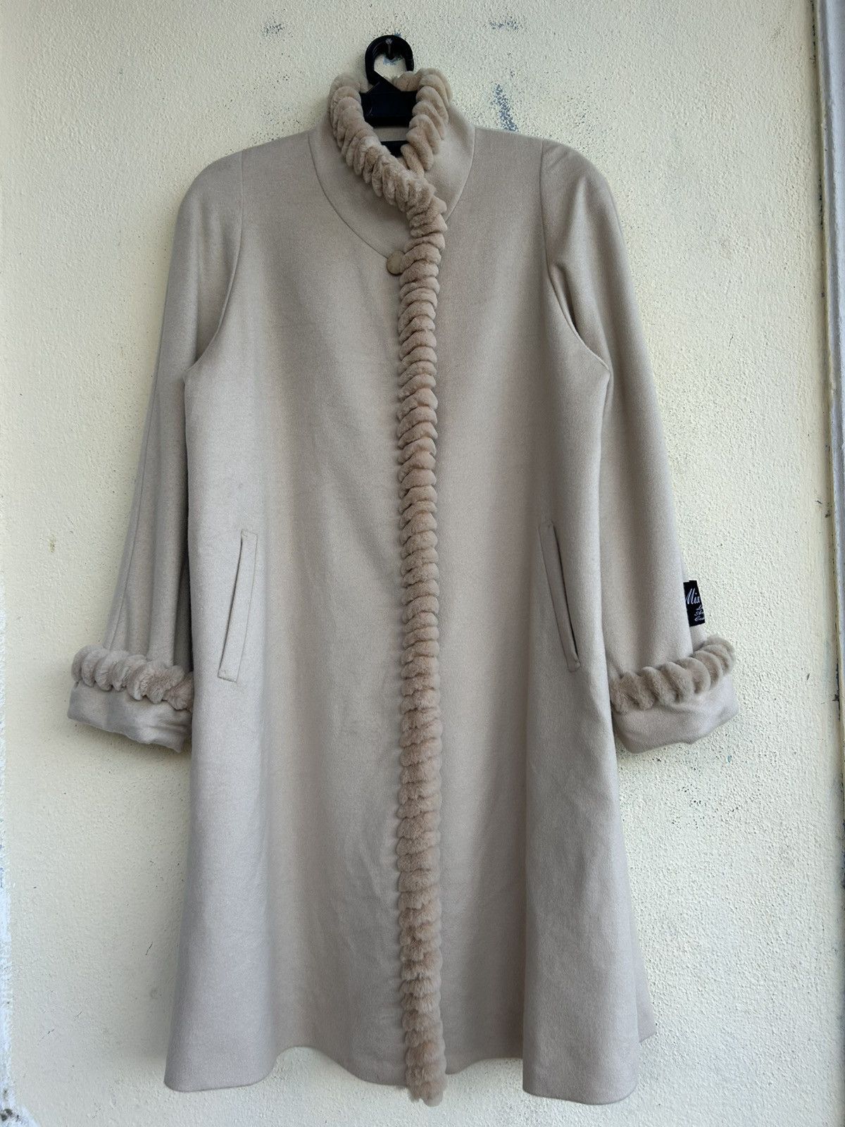 Balmain Balmain Fur-effect Collar and Cuffs Coat Size ONE SIZE - 1 Thumbnail