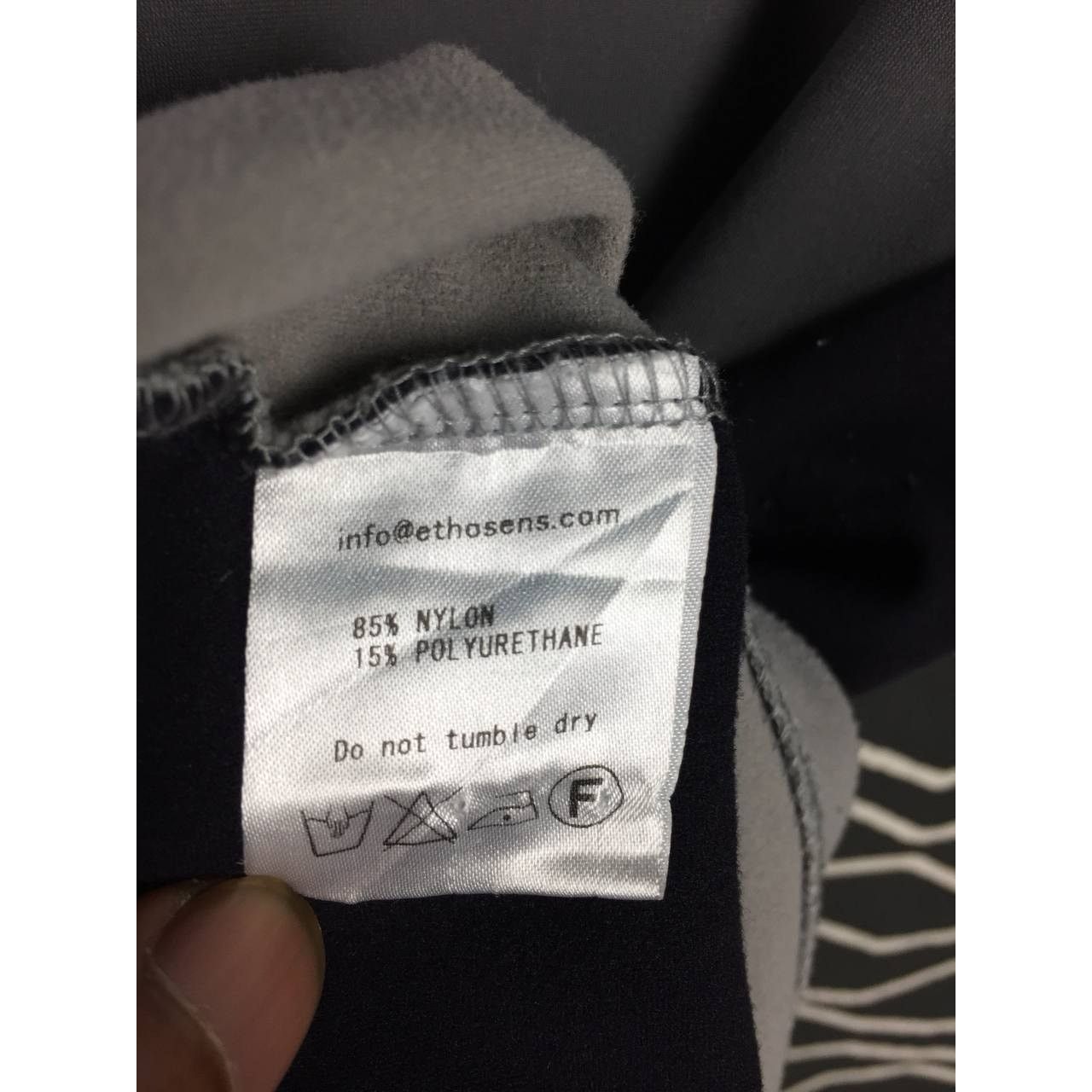 Japanese Brand ETHOSENS Geometric Pattern Cut And Sew Nylon Tee Size US M / EU 48-50 / 2 - 9 Thumbnail