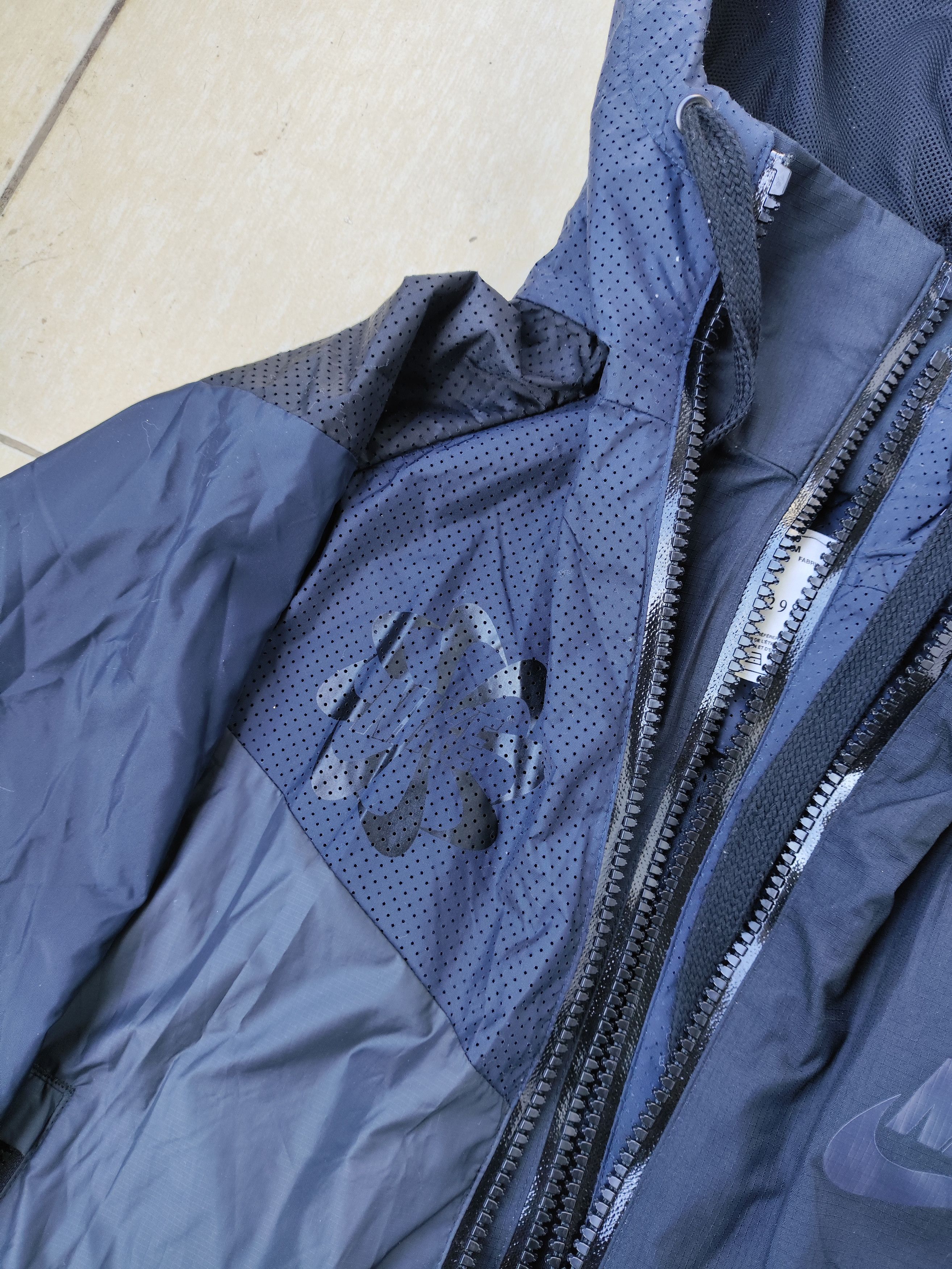 Nike × Sacai Nike x sacai Hooded Anorak Splicing Hooded Jacket Size US M / EU 48-50 / 2 - 2 Thumbnail