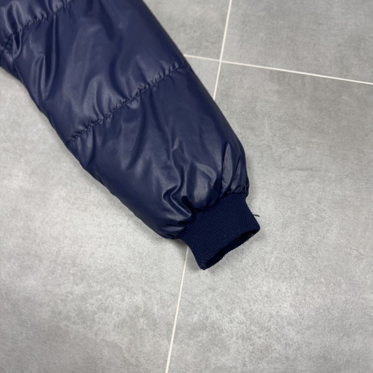 Moncler × Vintage Vintage Moncler Grenoble Puffer Down Jacket Size M Size US M / EU 48-50 / 2 - 10 Thumbnail