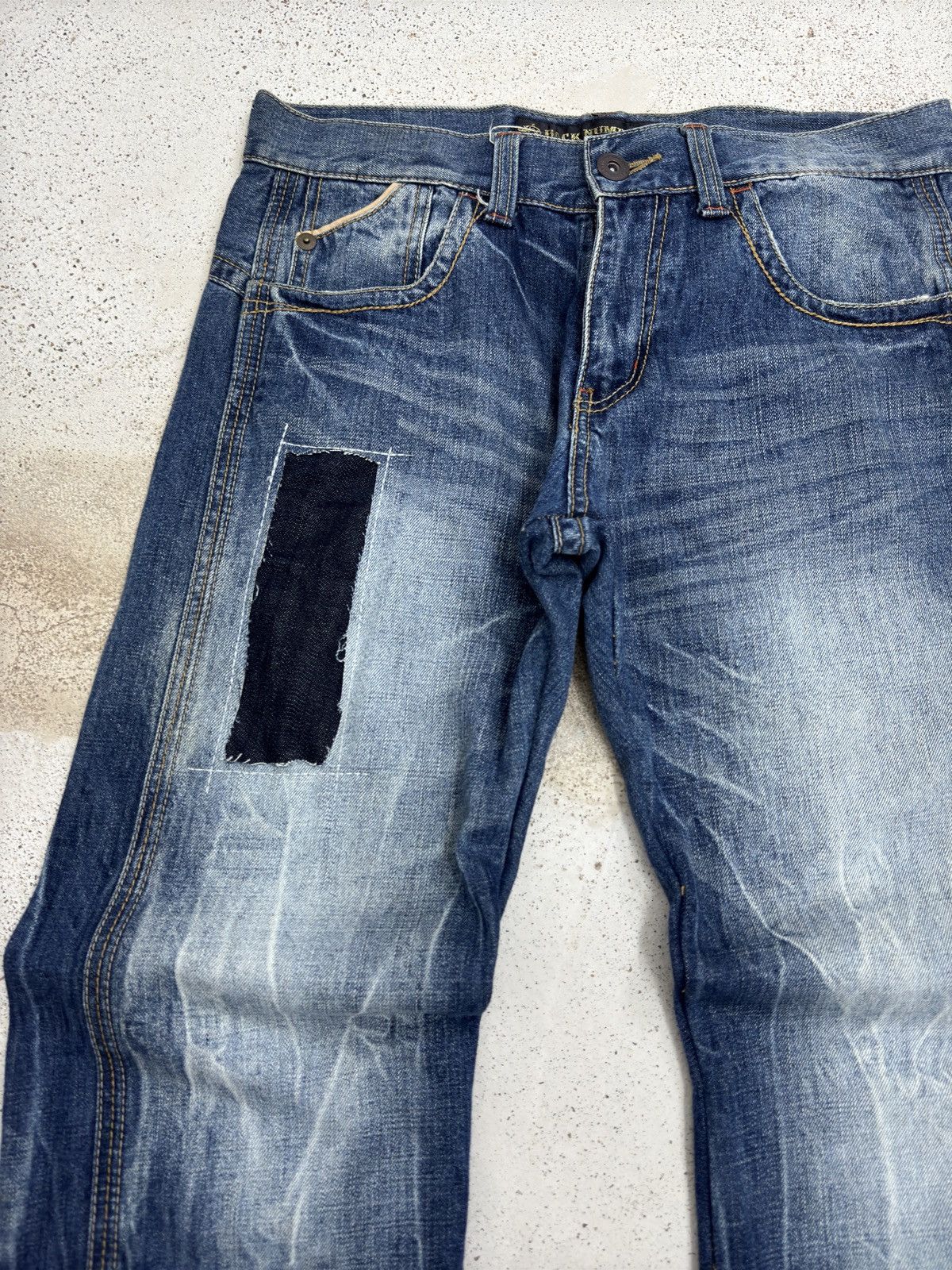 Japanese Brand Vintage Back Number Acid Washed Back Buckle Denim Jeans Size US 32 / EU 48 - 4 Thumbnail