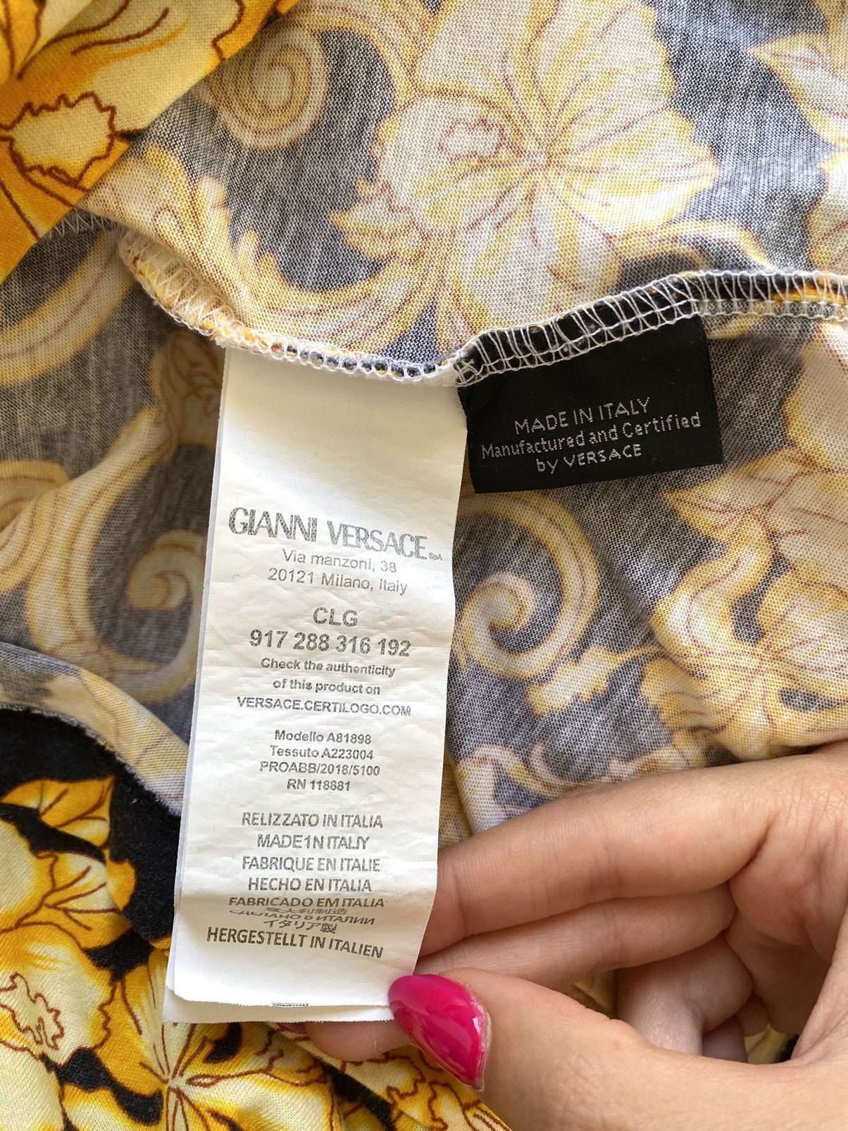 Versace Versace Medusa Print Cotton T-Shirt , Size:XL Size US XL / EU 56 / 4 - 7 Thumbnail