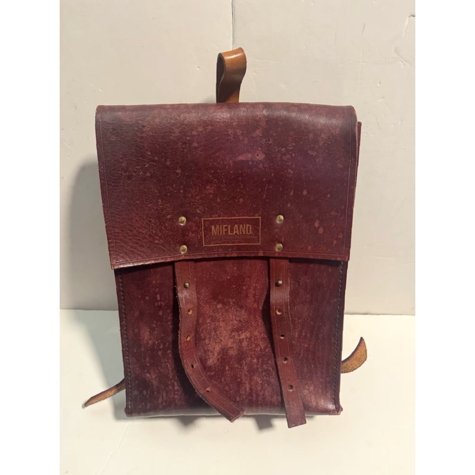 Vintage VINTAGE GENUINE MIFLAND LEATHER BAG BACKPACK US MADE W/ STRAP Burgundy Unisex Adults Large Backpack USA Theme 90s? Size ONE SIZE - 4 Thumbnail