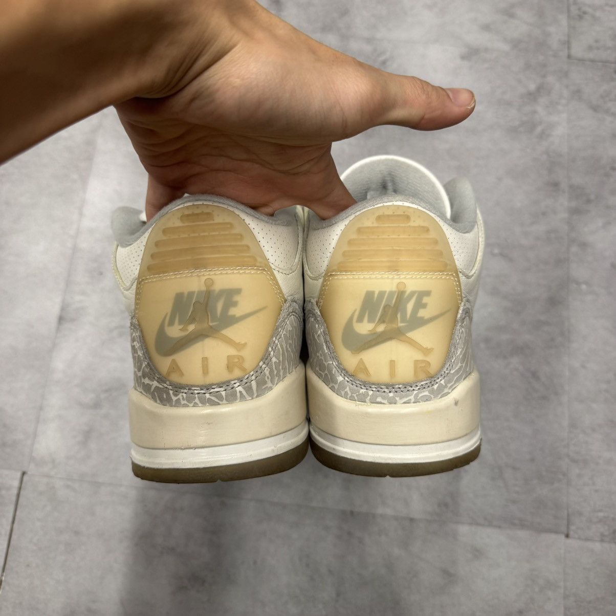 Nike Air Jordan 3 Retro SE Craft in 'Ivory' Size US 9 / EU 42 - 4 Thumbnail