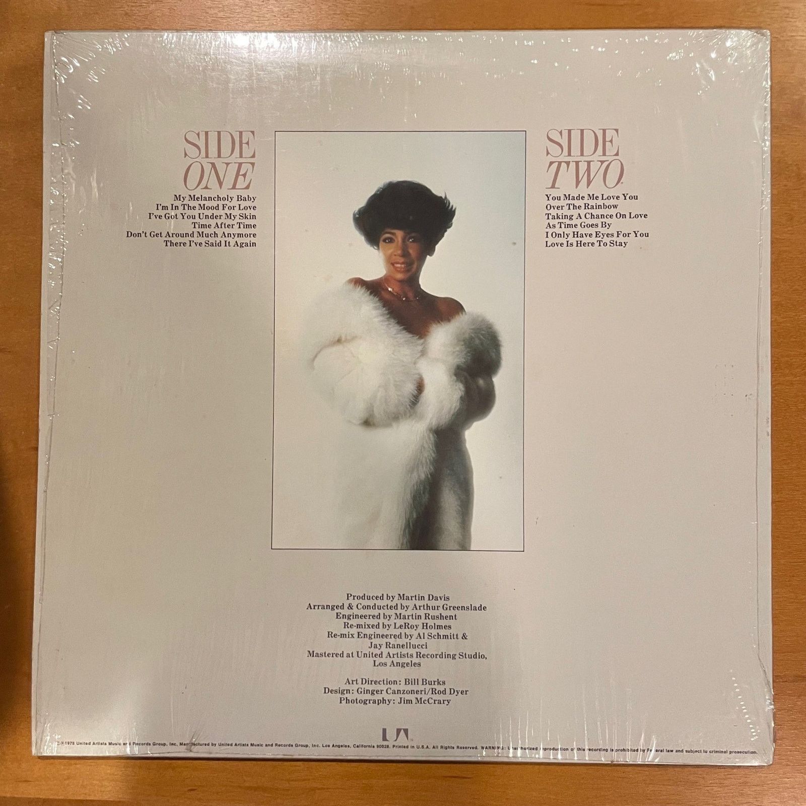 INTENTIONALLY BLANK Shirley Bassey - Yesterdays LP vintage vinyl record jazz pop Size ONE SIZE - 2 Thumbnail