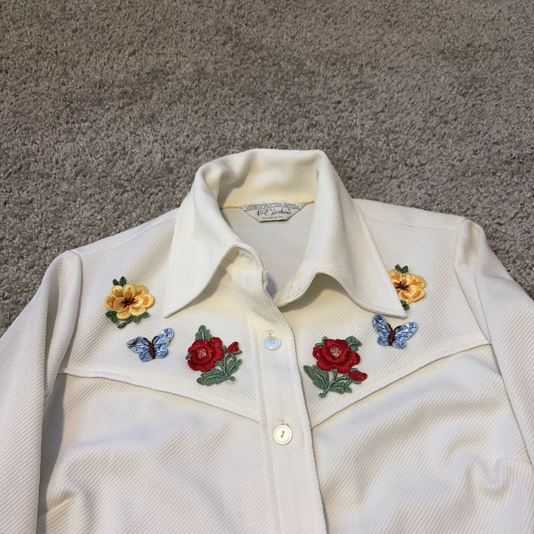 Vintage VINTAGE NPC Fashions Button Up Floral Embroidered White Blouse Shirt Women 70s Secretary Geek L White Floral Embroidered 1970s NPC Fashions Women L Size L / US 10 / IT 46 - 4 Thumbnail