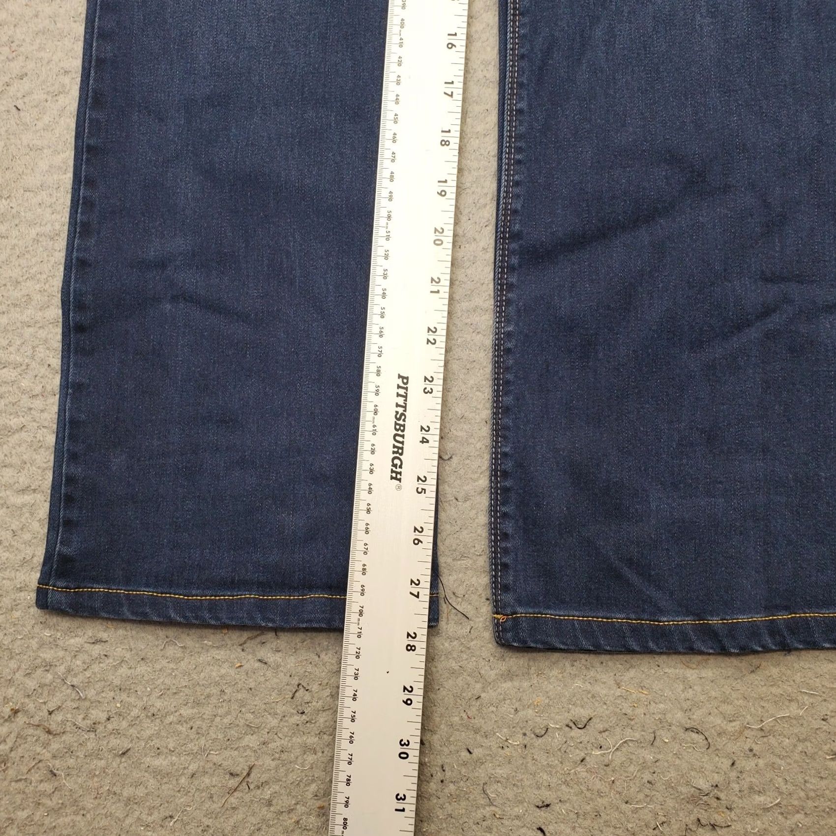 White House Black Market White House Black Market Jeans Womens Size 6 Bootcut Blue Denim Stretch Pockets 5-Pocket Design Regular Inseam 27.75" 30 Waist Mens? Women Size 28" / US 6 / IT 42 - 4 Thumbnail