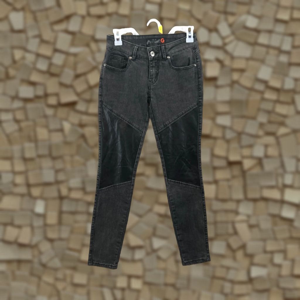 Guess G by Guess Skinny Jeans Womens Size 25 Dark Black Denim Faux Leather Mid Rise 29in Inseam Size 42" / US 20 - 1 Thumbnail