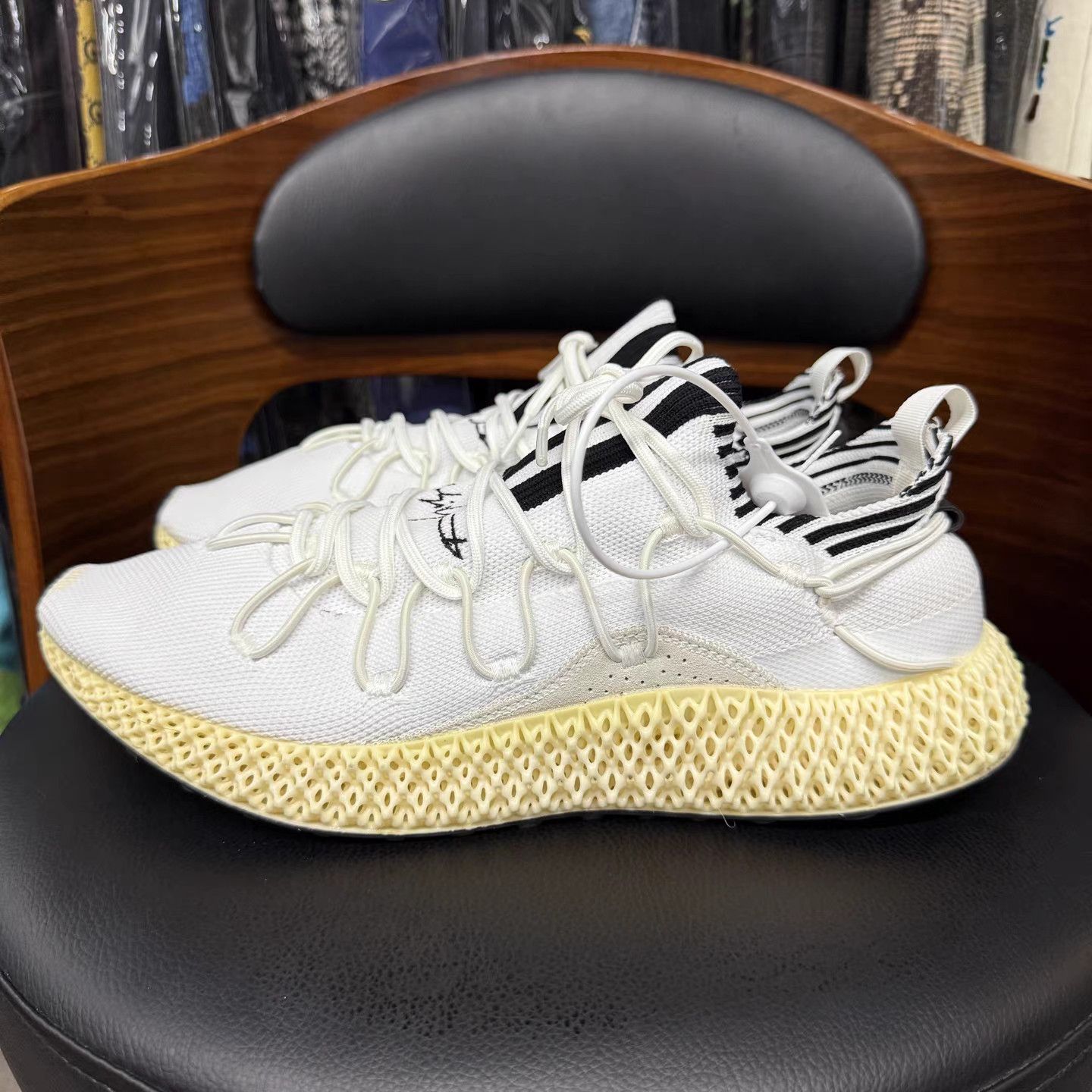 Y-3 Y-3 Runner2 Collaboration Ultra Limited White K15 Size US 10 / EU 43 - 6 Thumbnail