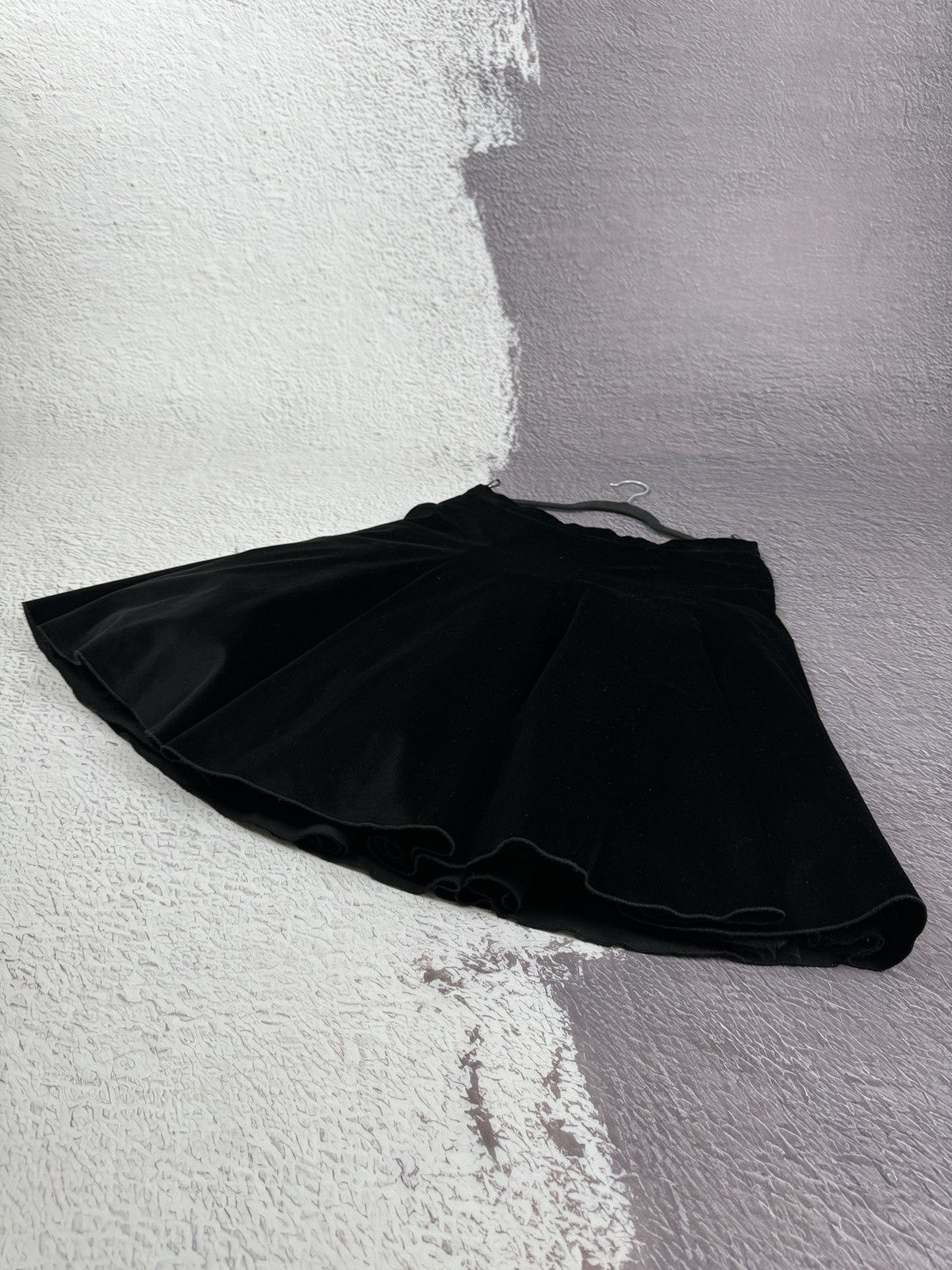 Moschino NEW Moschino Cheap and Chic black velour style midi skirt Size 32" / US 10 / IT 46 - 4 Thumbnail