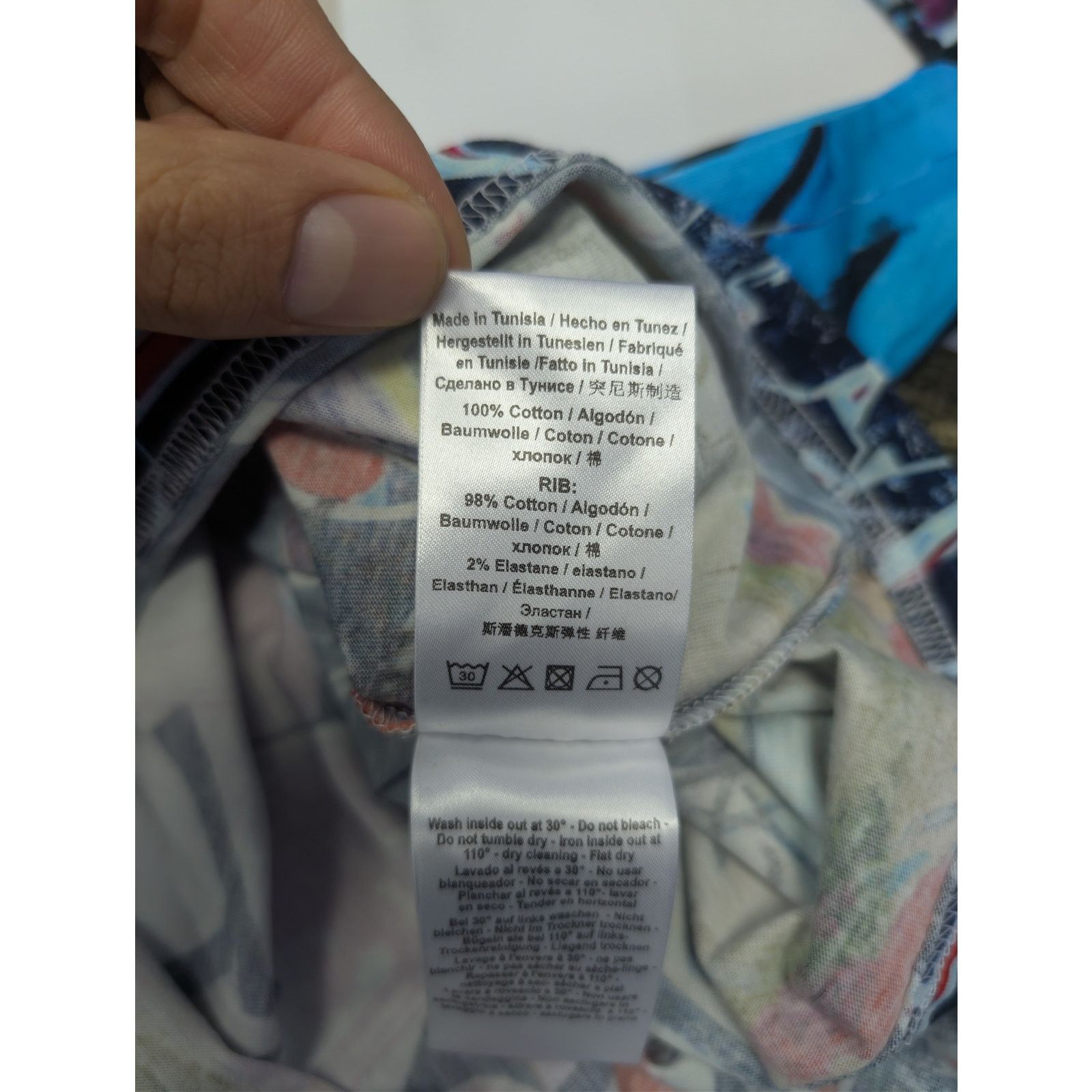 Vivienne Westwood o1rshd1 Classic Graffiti Print T-Shirt in Multiolor Size US S / EU 44-46 / 1 - 18 Thumbnail