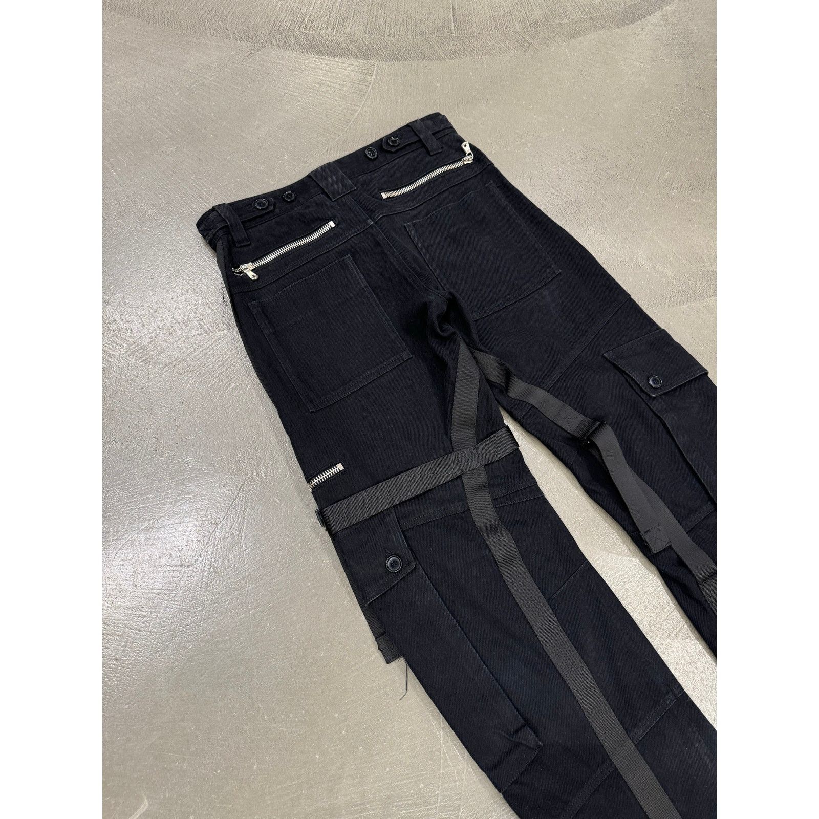 Dolce & Gabbana A/W 2003 Dolce & Gabbana runway bondage parachute pants Size 30" / US 8 / IT 44 - 5 Thumbnail