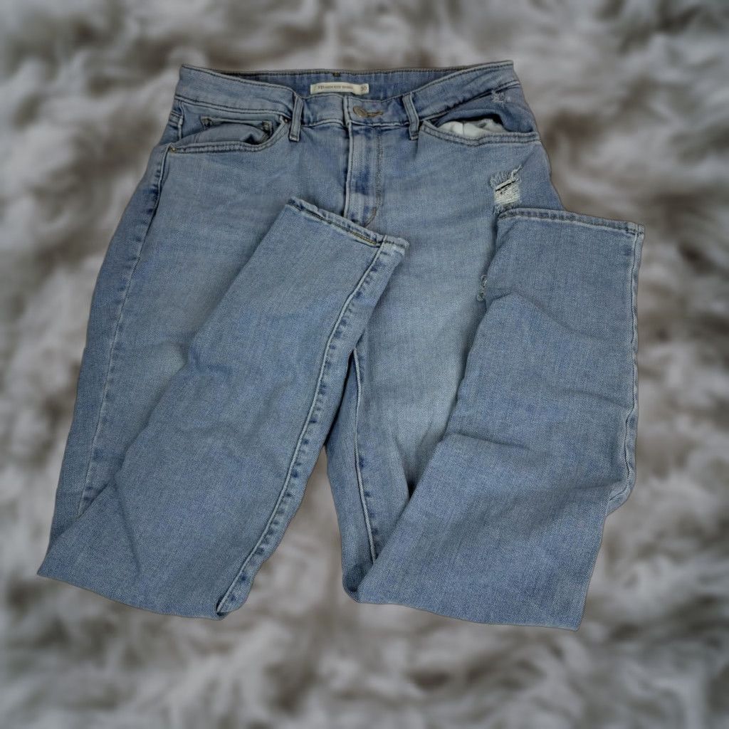 Levi's Levi's 721 High Rise Skinny Jeans Womens 30 Light Wash Blue Distressed Ripped Size 30" / US 8 / IT 44 - 1 Thumbnail