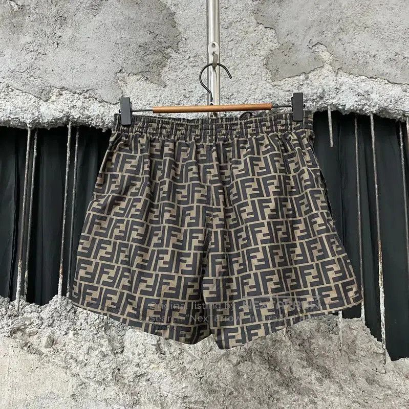 Fendi Fendi Summer Color Block Women's Shorts . Size 28" / US 6 / IT 42 - 2 Thumbnail