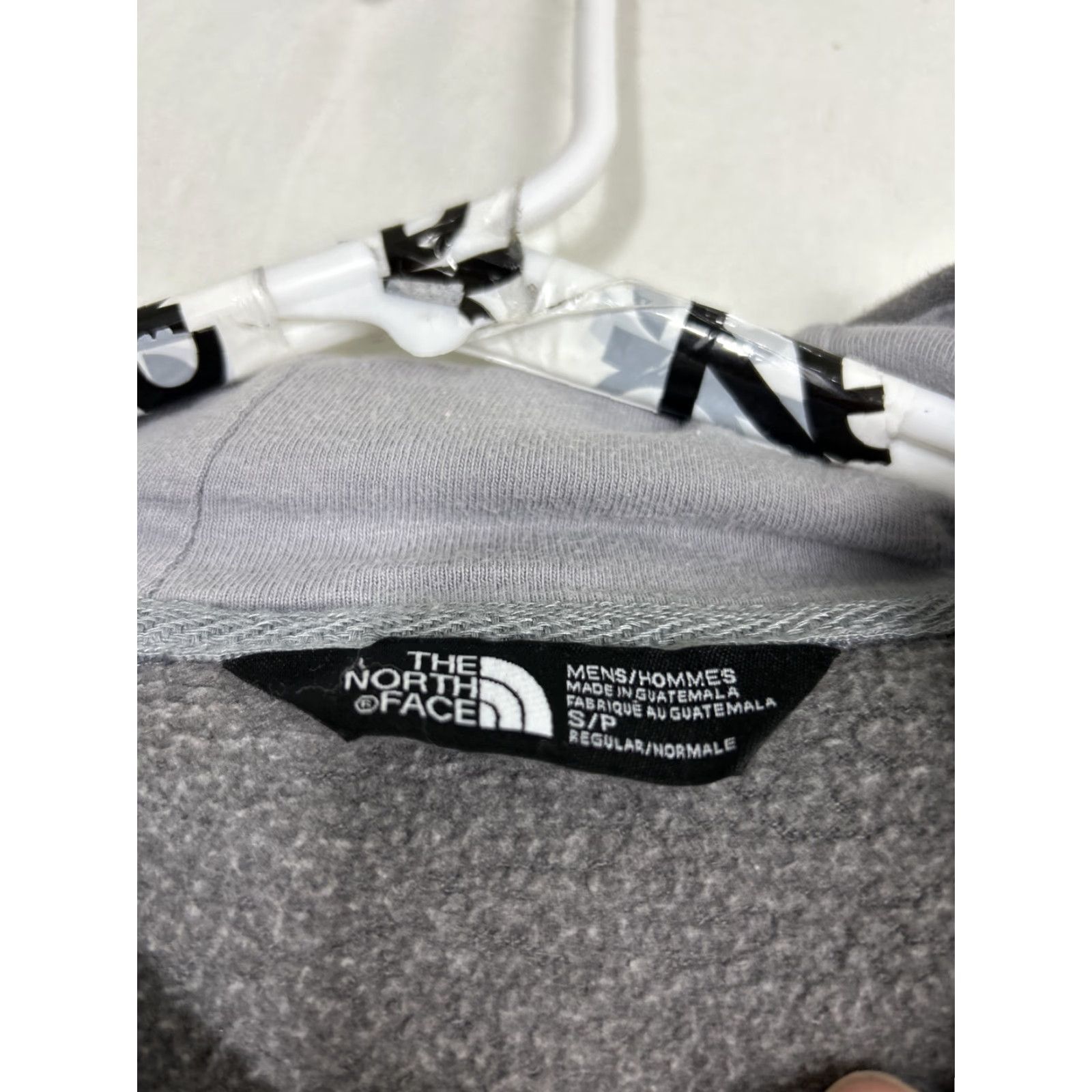 The North Face VINTAGE The North Face Mens Small Gray Pullover Hoodie Red Box Logo Patch Size US S / EU 44-46 / 1 - 6 Thumbnail