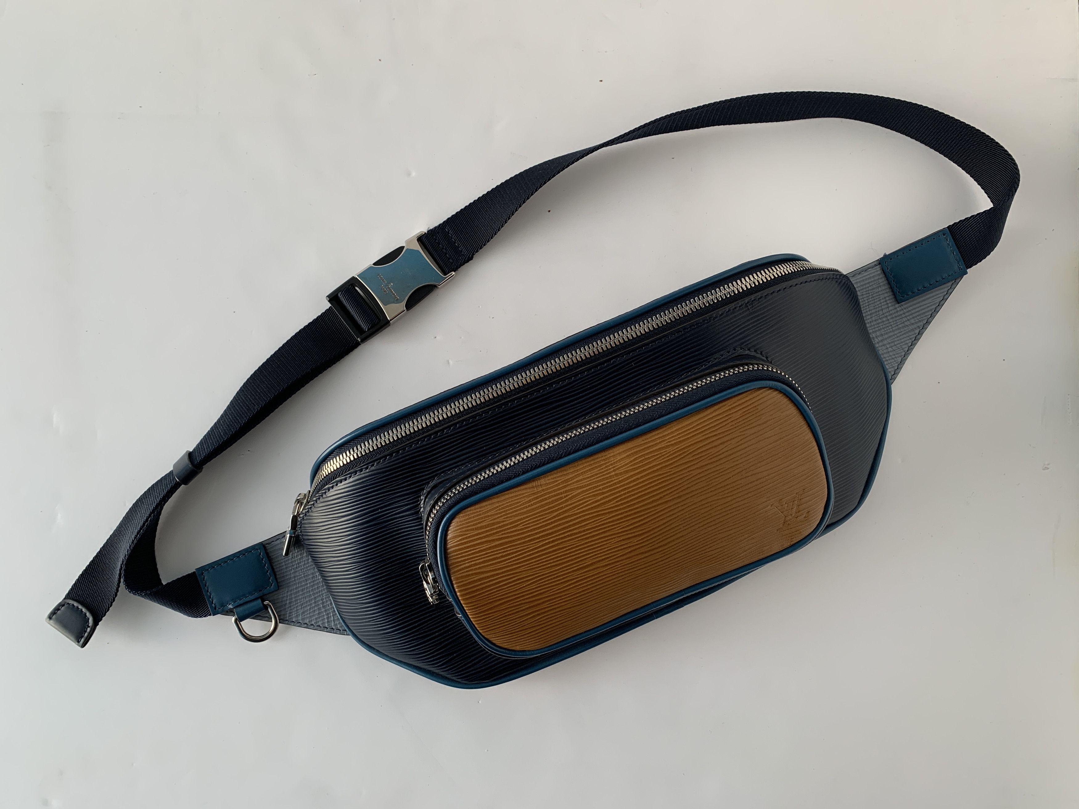 image of Louis Vuitton Bumbag in Blue, Men's