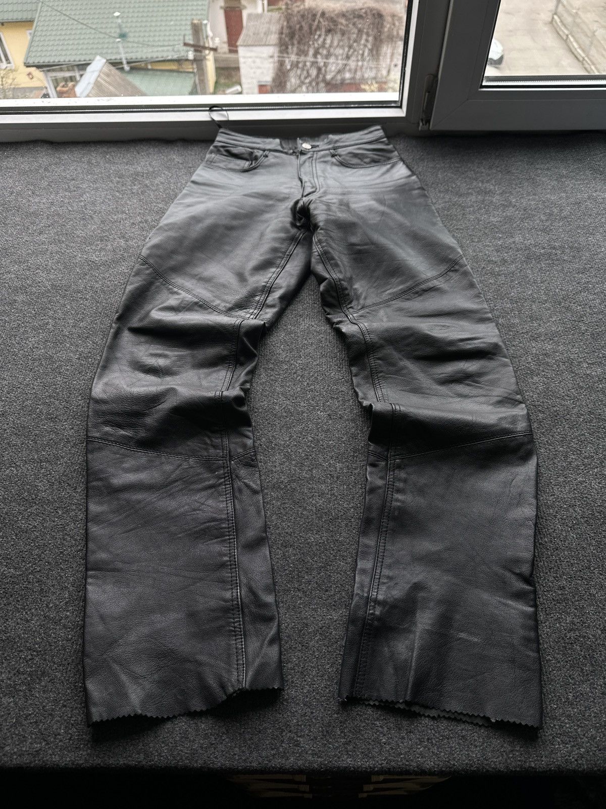 Apollo APOLLO 🚨SWISS DESIGN leather pants motorcycles LUXURY Y2K Size 27" / US 4 / IT 40 - 1 Thumbnail