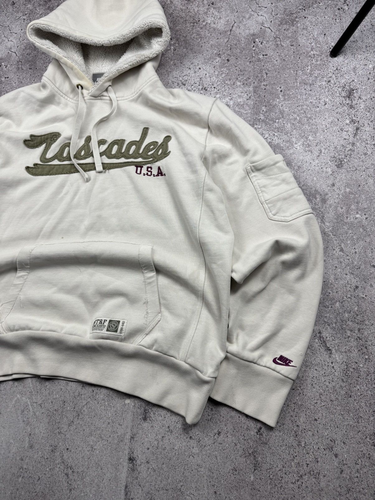 Nike Vintage Nike Faux Fur Zip Up Hoodie Ifsixwasnine Lgb Style Size US L / EU 52-54 / 3 - 2 Thumbnail