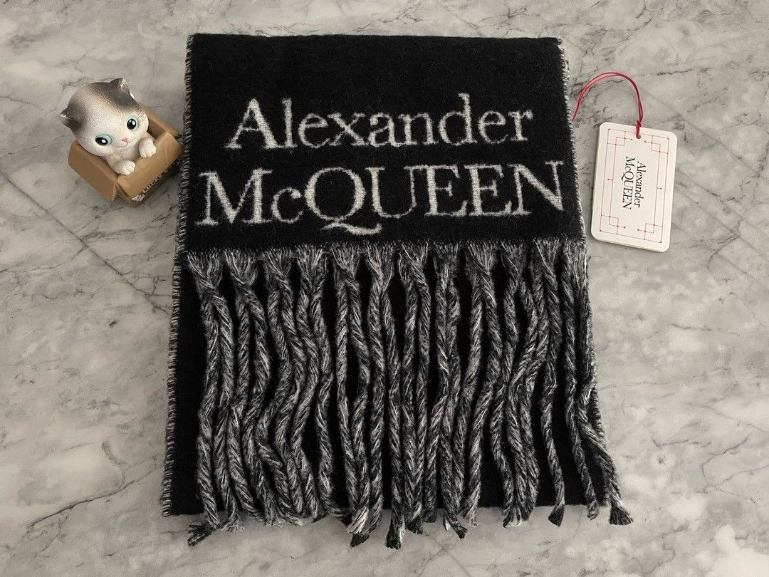 Alexander McQueen Alexander McQueen skull scarf Size ONE SIZE - 4 Thumbnail