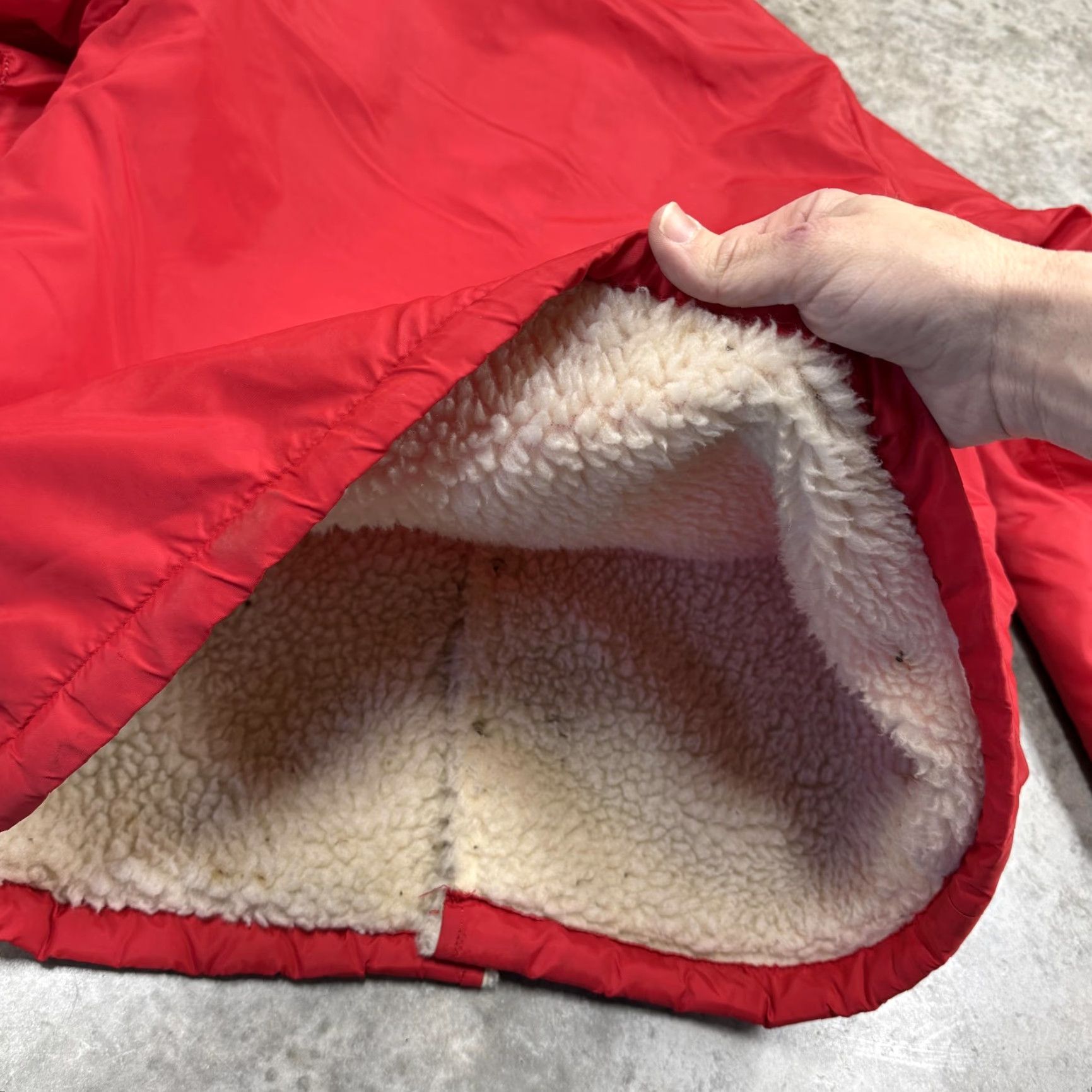 Vintage VINTAGE Howe Athletic Apparel Jacket Mens Medium Red Sherpa Lined Insulated Size US M / EU 48-50 / 2 - 7 Thumbnail