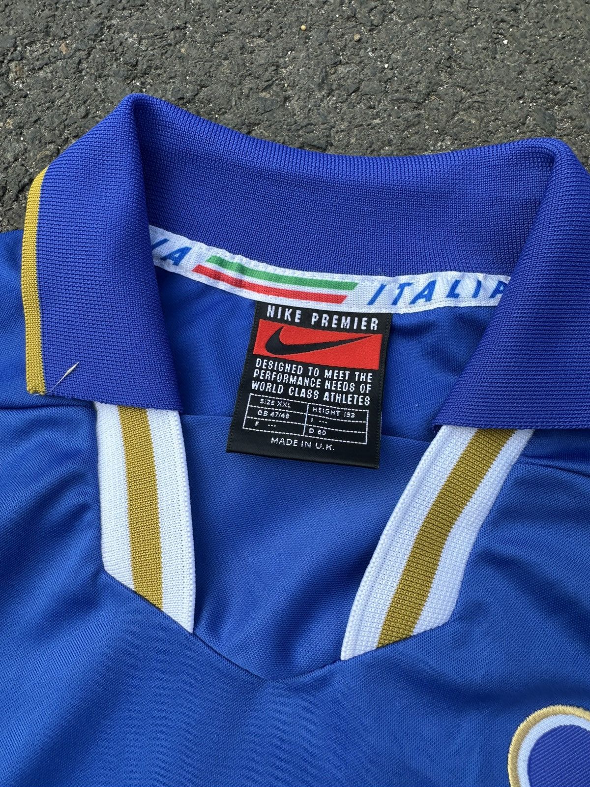 Vintage Vintage Jersey Nike Italy 96-97 #5 Alessandro Costacurta Size US XXL / EU 58 / 5 - 12 Thumbnail