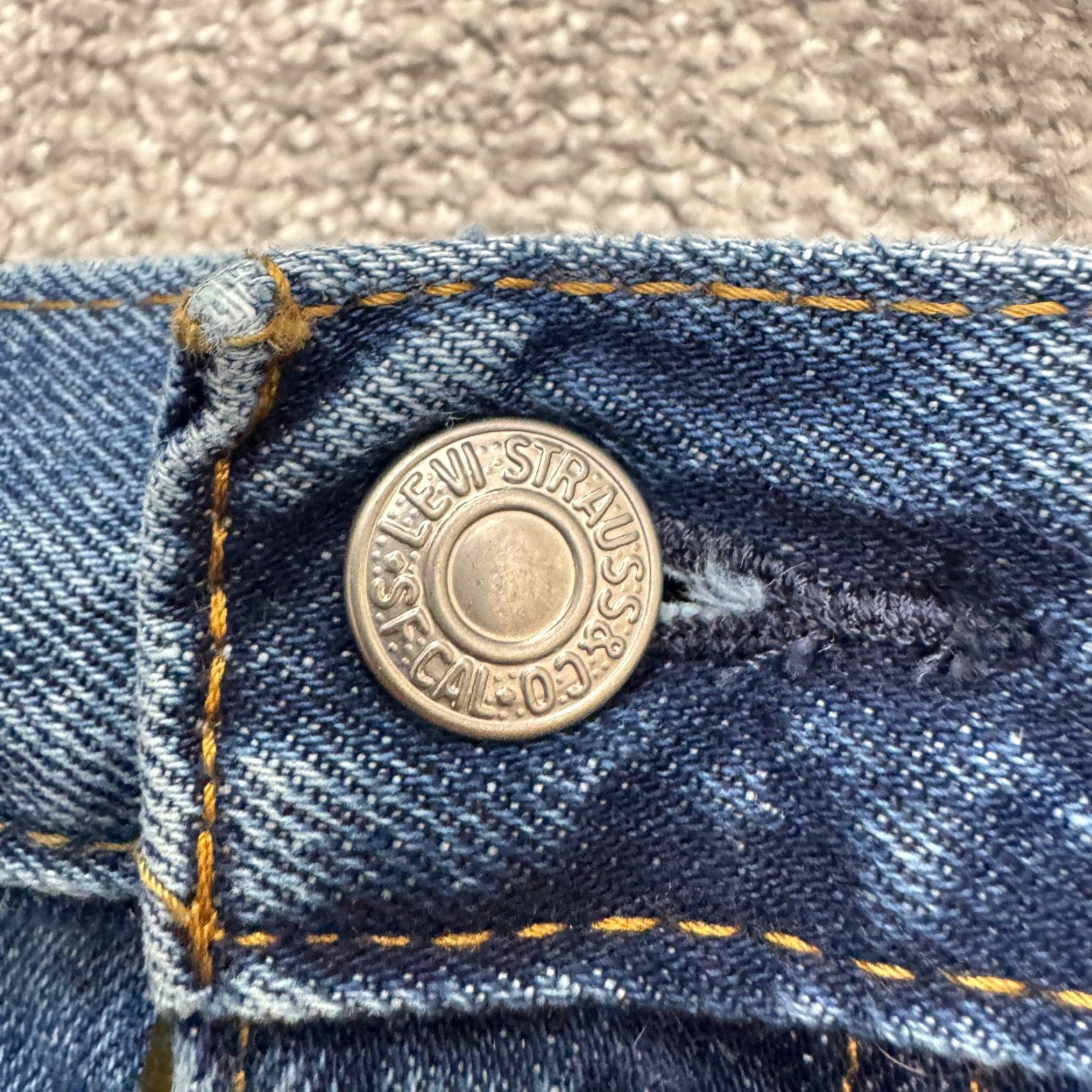 Levi's Levi's 505 Regular Fit Straight Denim Jeans Mens 38x30 Blue Medium Wash Cotton Size US 38 / EU 54 - 3 Thumbnail