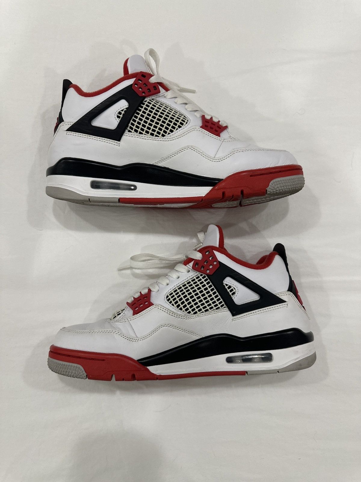 Jordan Brand Air Jordan 4 Retro OG ‘Fire Red’ Size US 8 / EU 41 - 3 Thumbnail