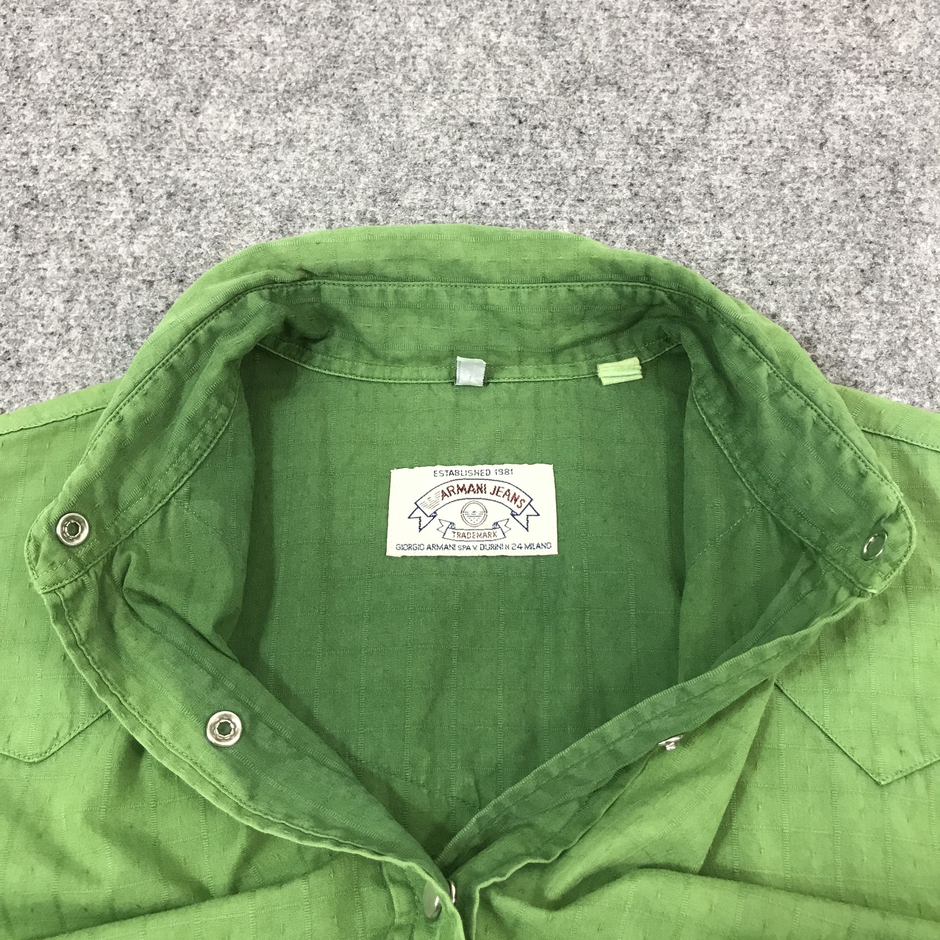 Armani ARMANI JEANS SNAP BUTTOM TSHIRST Size US S / EU 44-46 / 1 - 7 Thumbnail