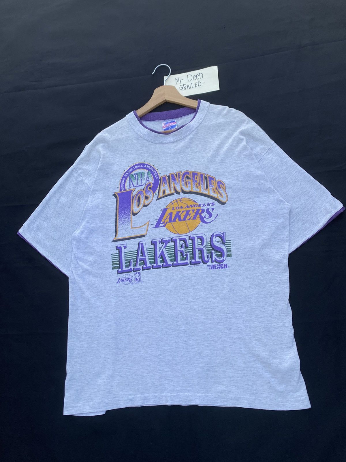 NBA Rare Vintage LAKERS 1992 Tshirt Size US XL / EU 56 / 4 - 4 Thumbnail