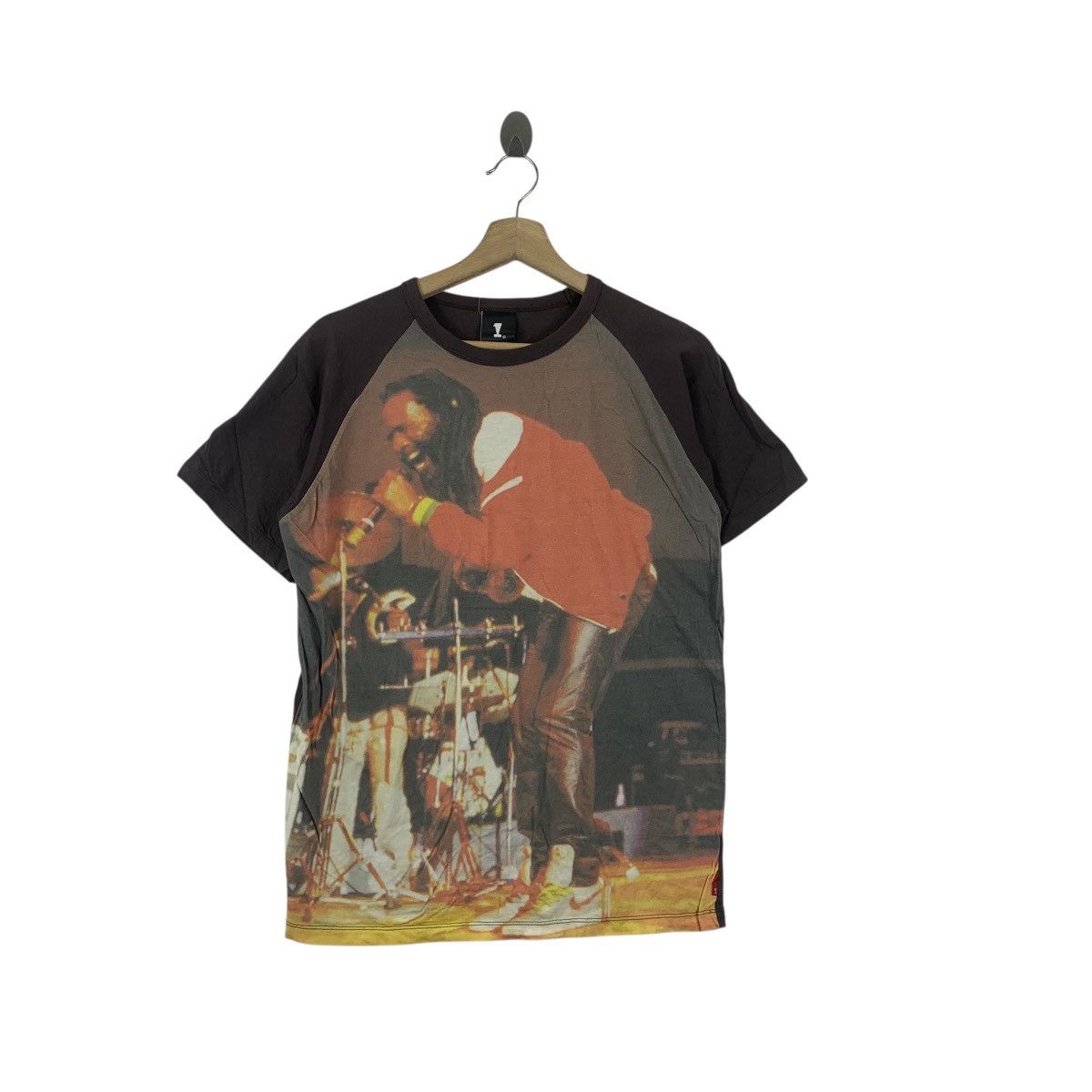 Band Tees BOB MARLEY REGGAE One Love Peace Concert Tee Shirt Top Size US M / EU 48-50 / 2 - 1 Thumbnail