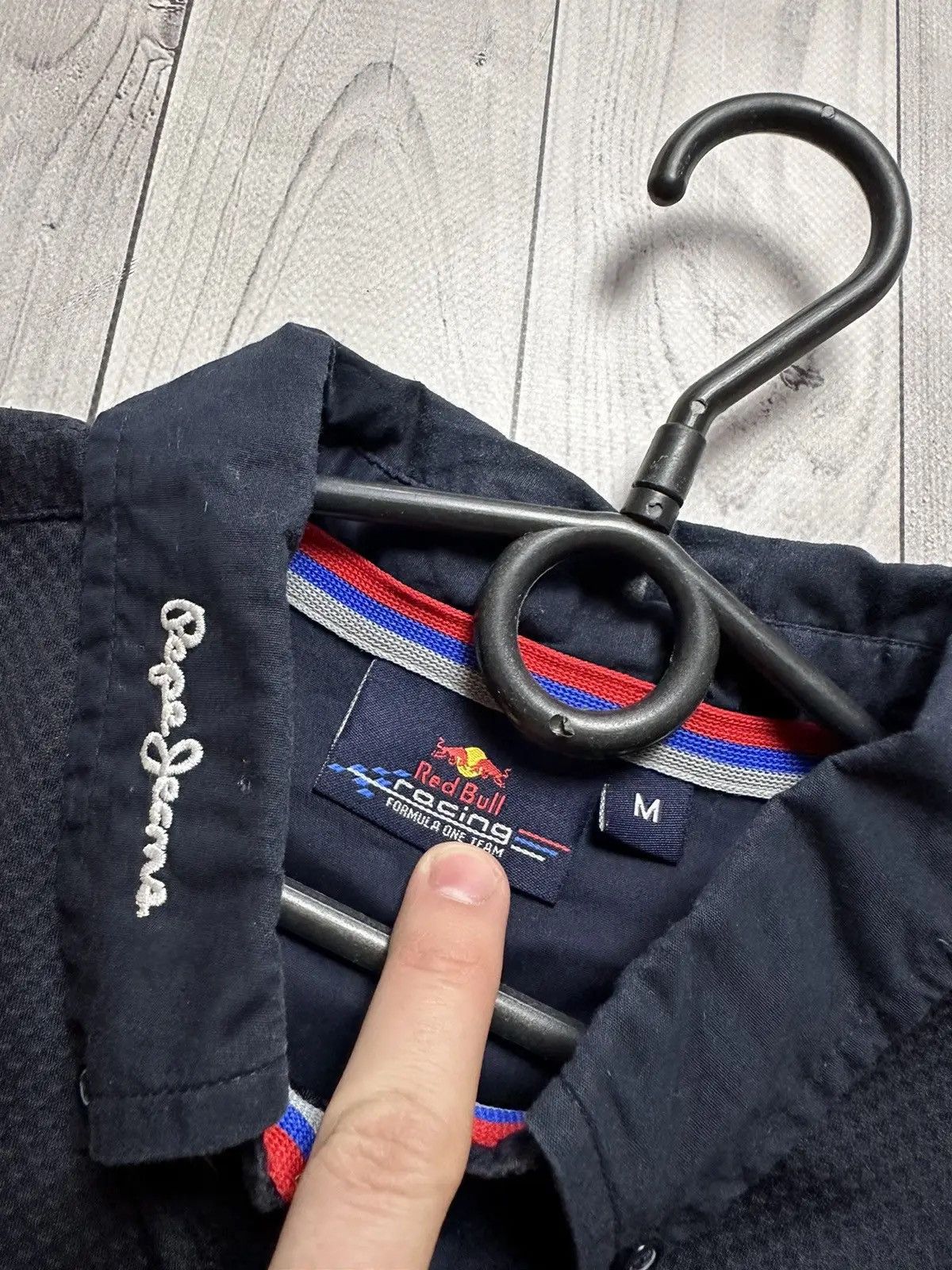 Red Bull Vintage Red Bull racing shirt big logo size M rare Size US M / EU 48-50 / 2 - 6 Thumbnail