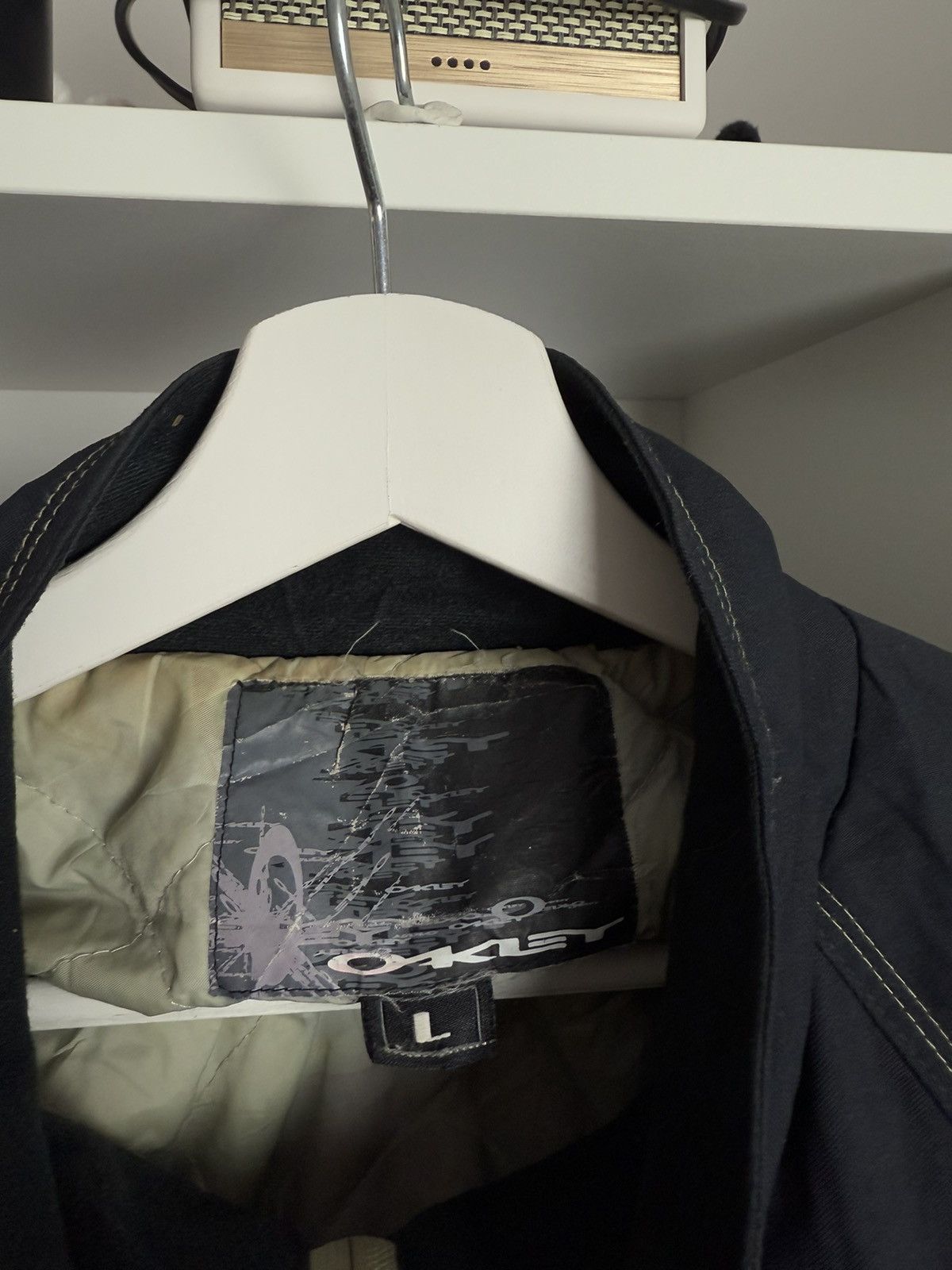 Oakley × Vintage Vintage y2k Oakley light snowboard ski jacket XL gorpcore 90s Size US XL / EU 56 / 4 - 6 Thumbnail