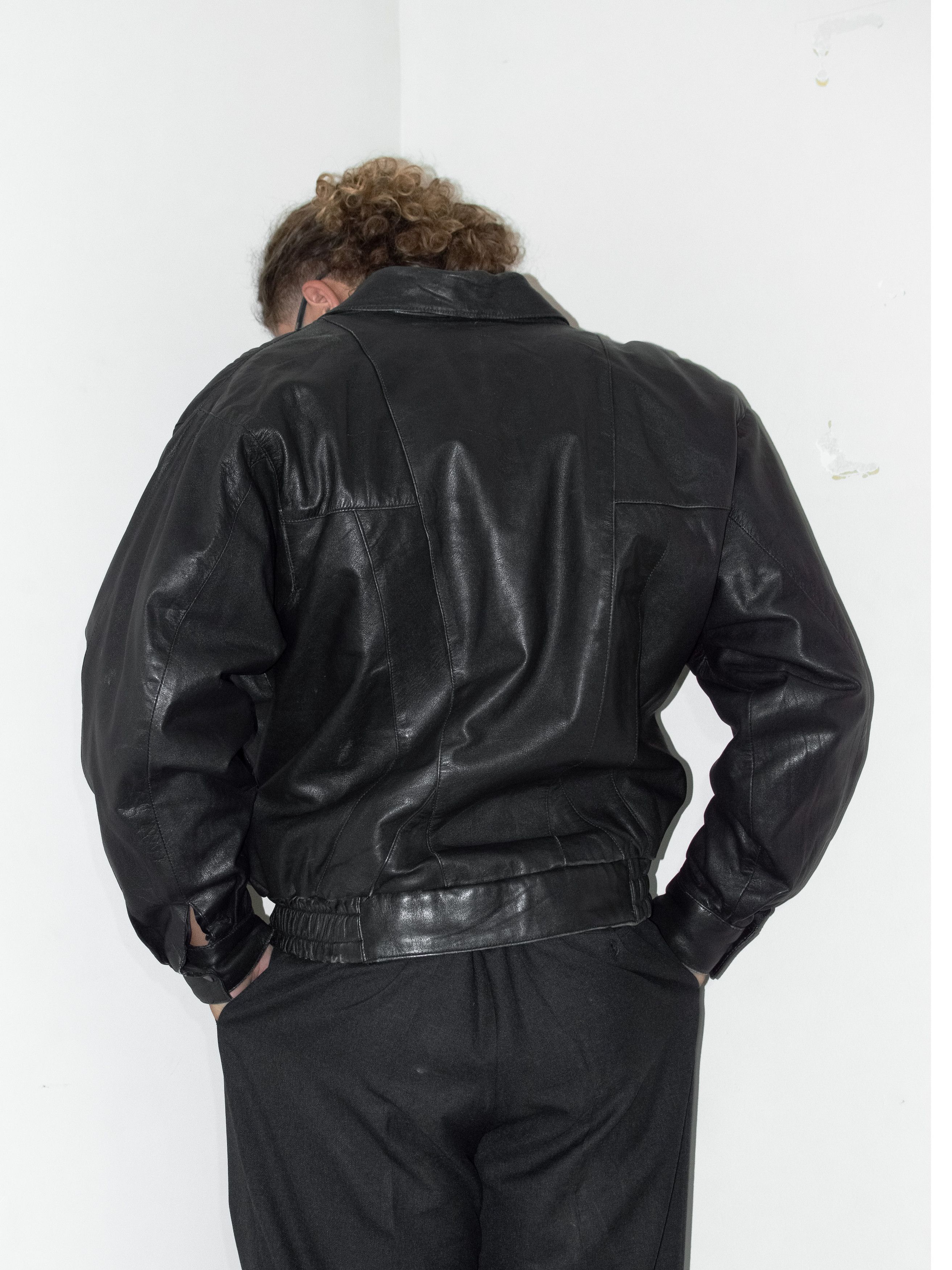 Designer × Vintage Vintage 90s Black Real Leather Oversize Boxy Bomber Jacket Size US XXL / EU 58 / 5 - 4 Thumbnail