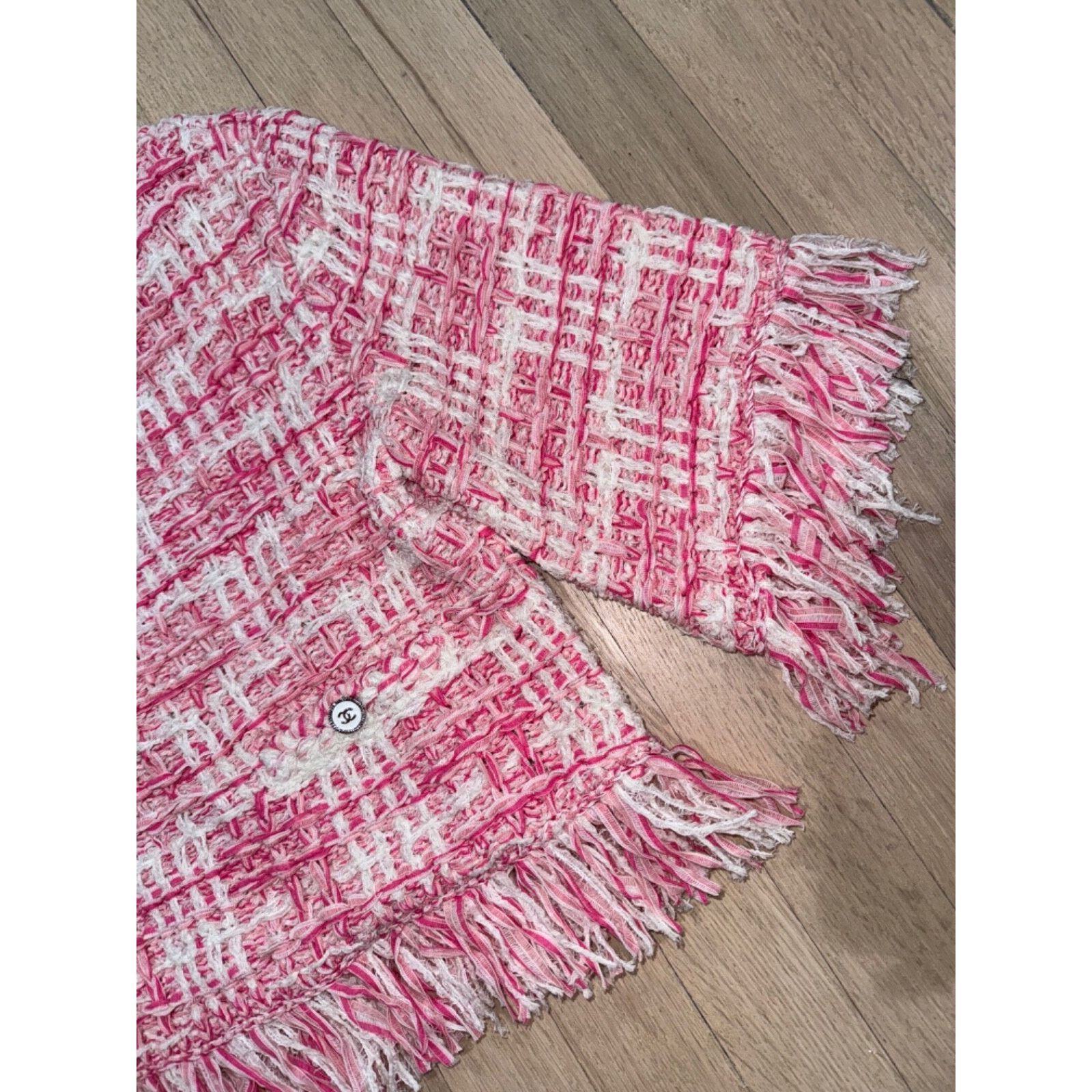 Chanel Chanel 24P Tweed CC Logo Short Sleeve Pullover Top 38 Size XS / US 0-2 / IT 36-38 - 8 Thumbnail